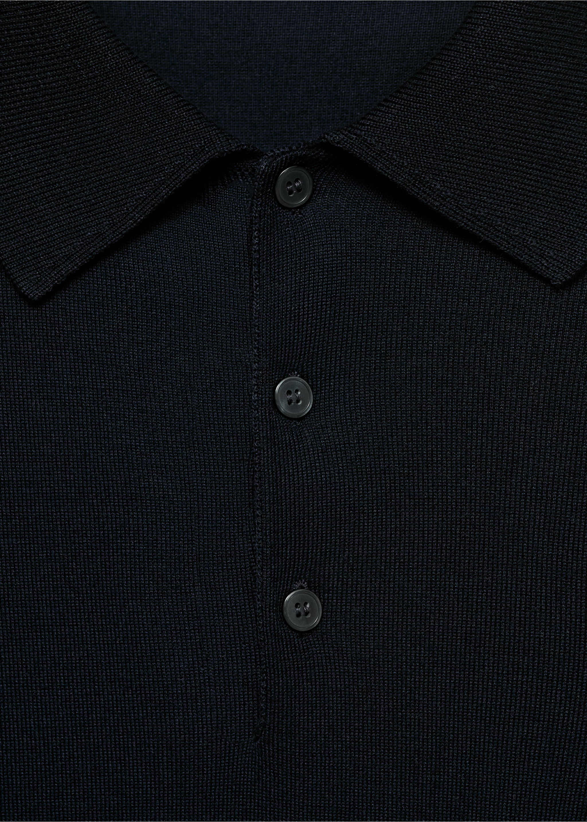 Feinstrick-Poloshirt aus Lyocell - Detail des Artikels 8, Marineblau. Ref: 87057901-00.