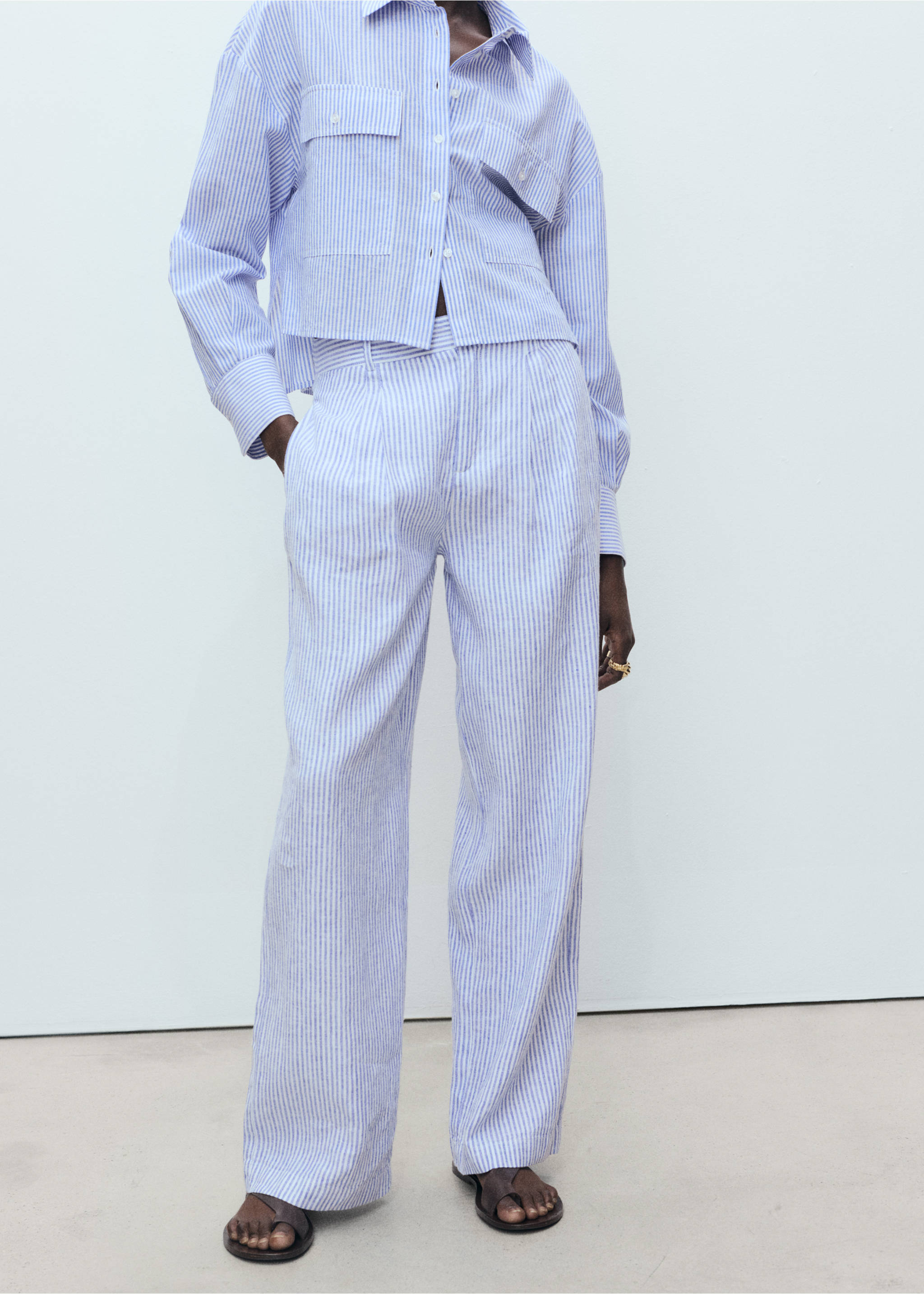 Striped linen-blend trousers - Medium plane, Blue. Ref: 87058259-00.