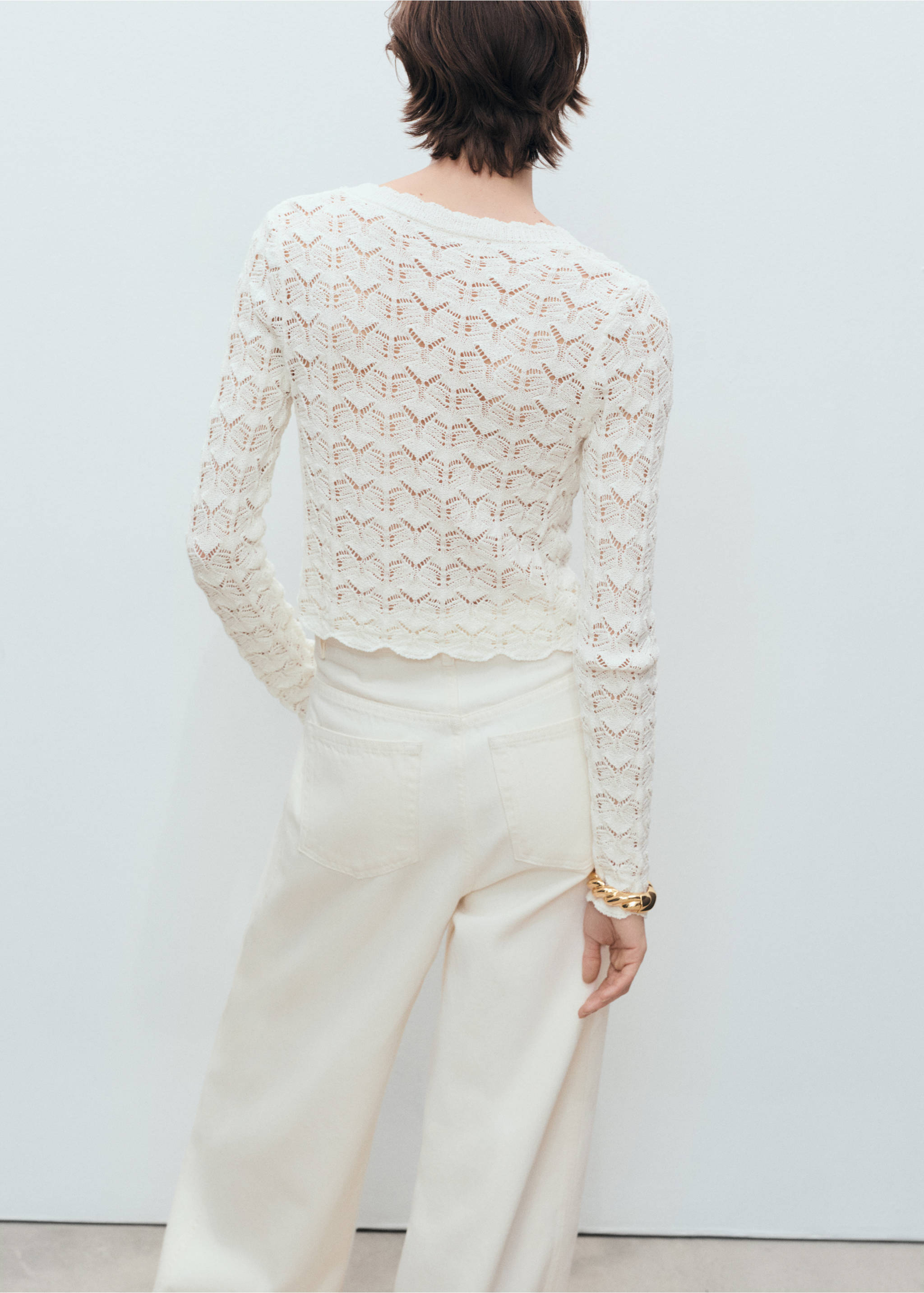 Crochet cardigan with bow closure - Reverse of the article, White. Ref: 87058643-00.