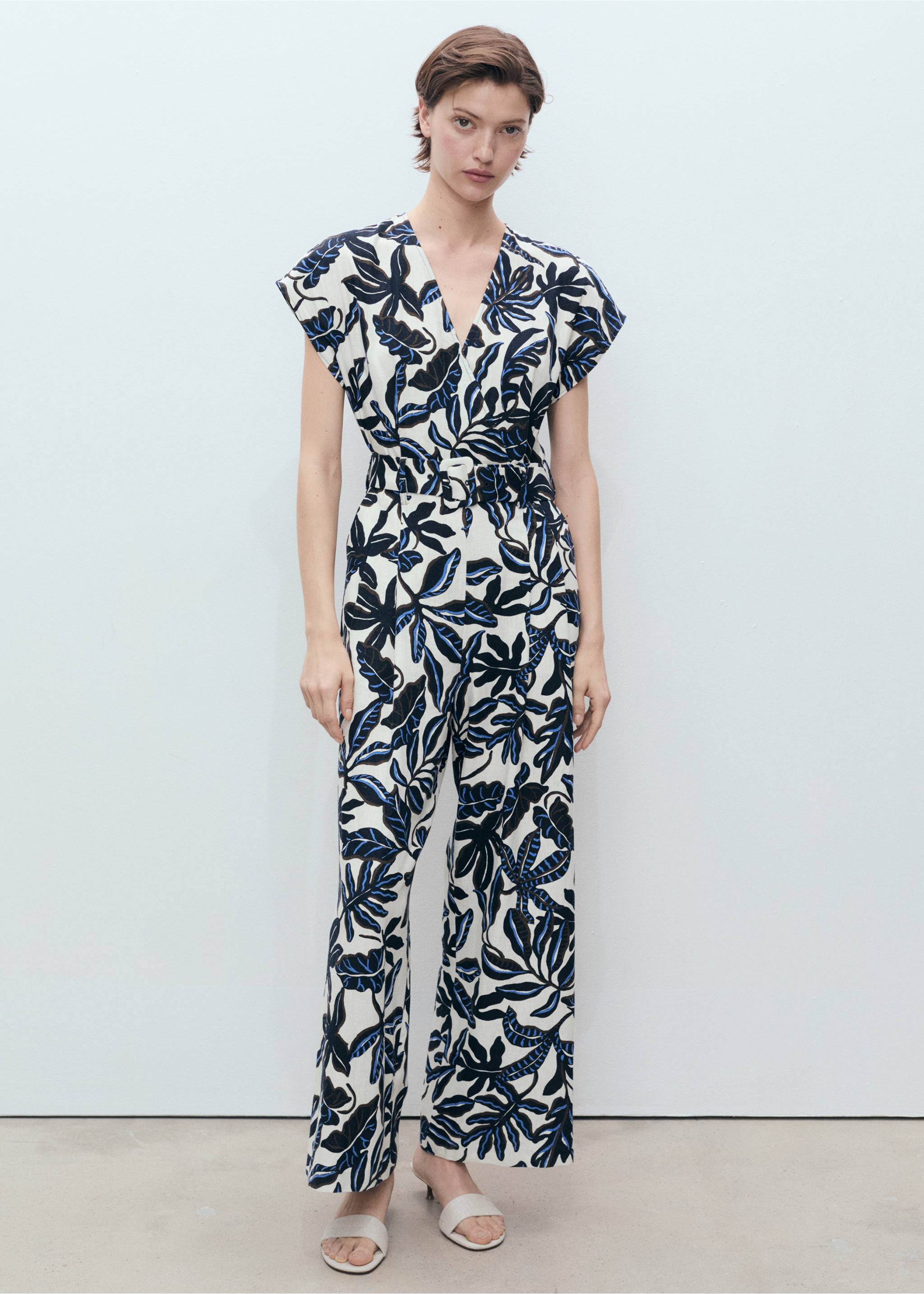 Printed linen jumpsuit with belt - General plane, Blue. Ref: 87058647-00.