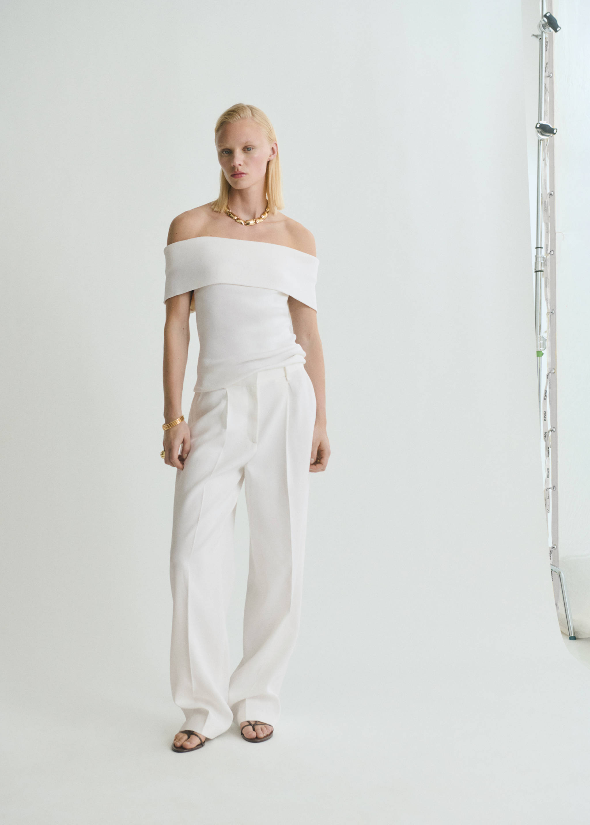 Strapless knitted top - General plane