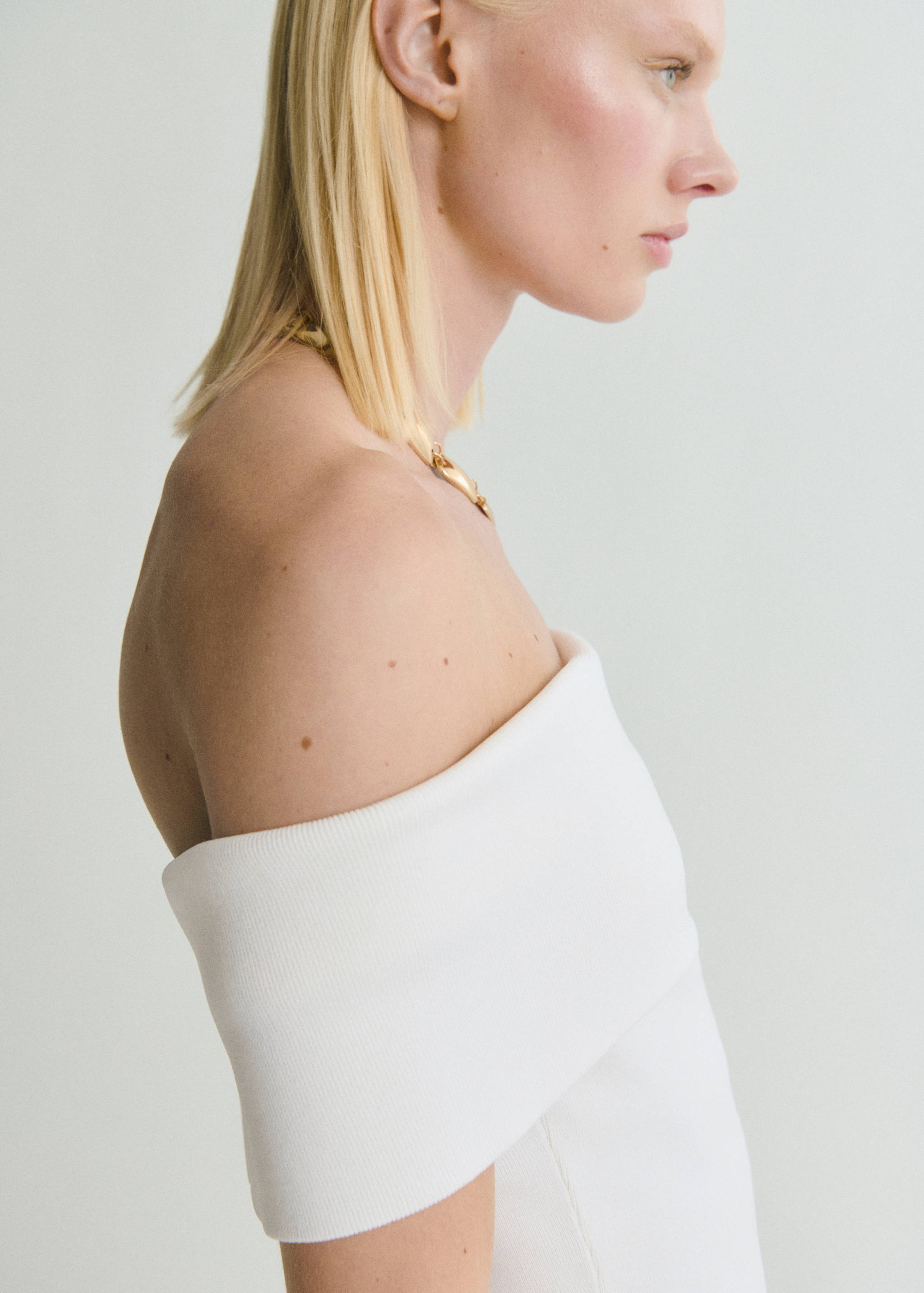 Strapless knitted top - Details of the article 1