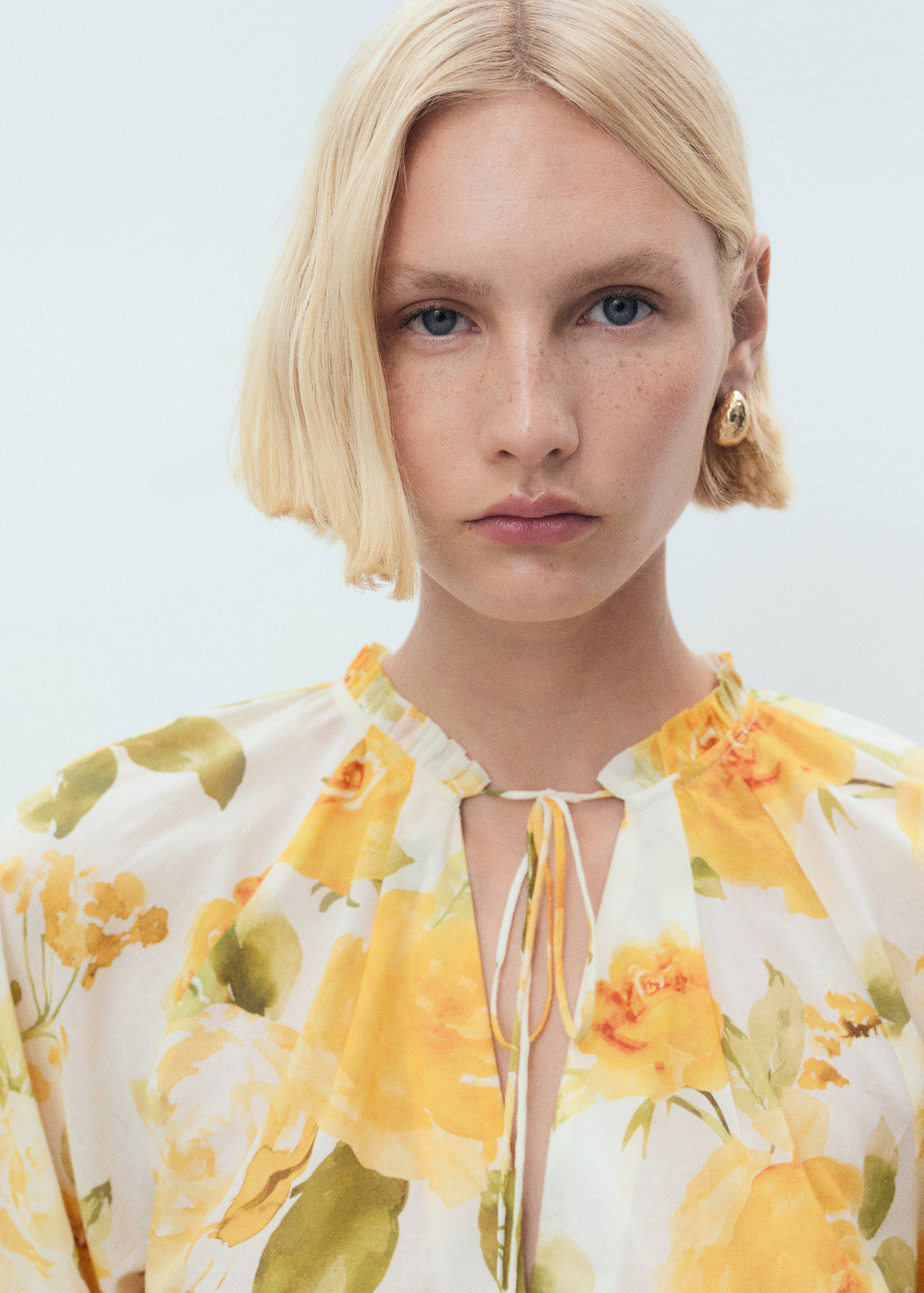 Floral cotton blouse - Details of the article 1