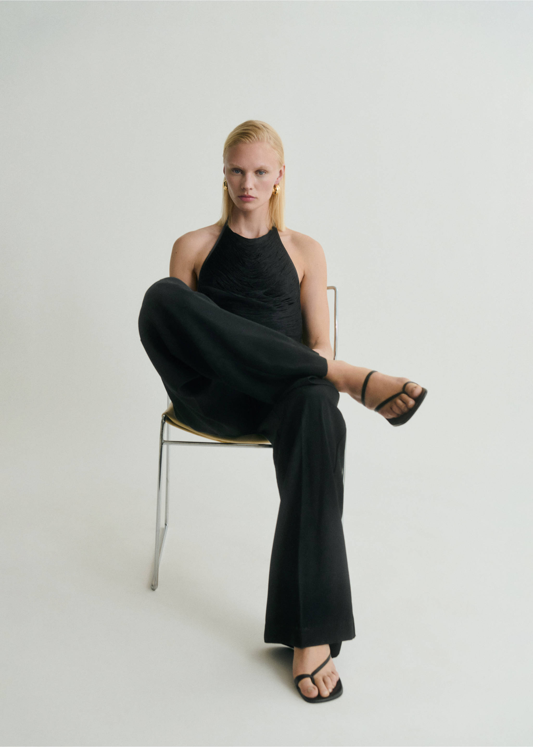 Halter neck jumpsuit - Details of the article 6, Black. Ref: 87059066-00.