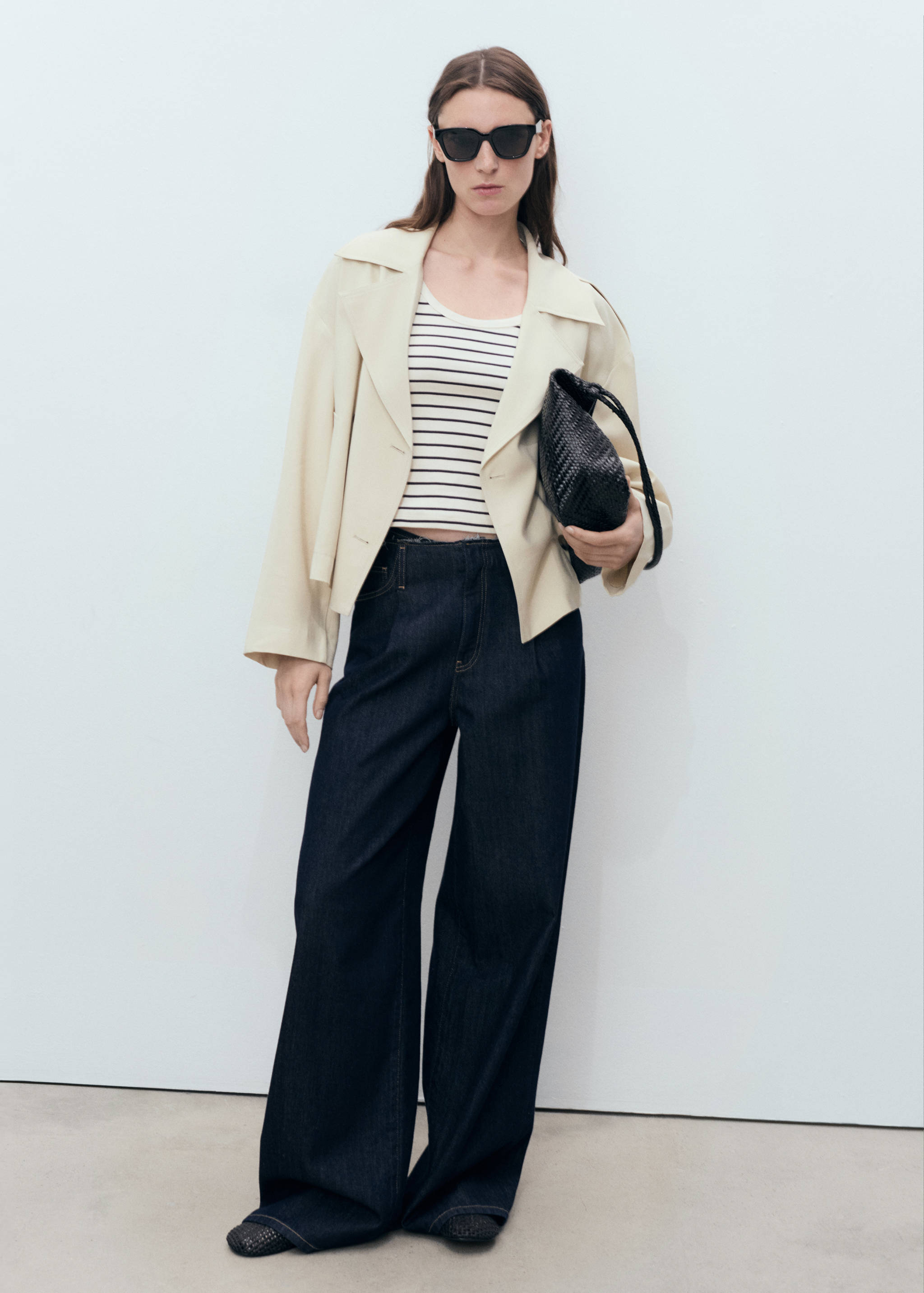 Baumwoll-T-Shirt mit Streifen und tiefem Ausschnitt - Allgemeine Ansicht