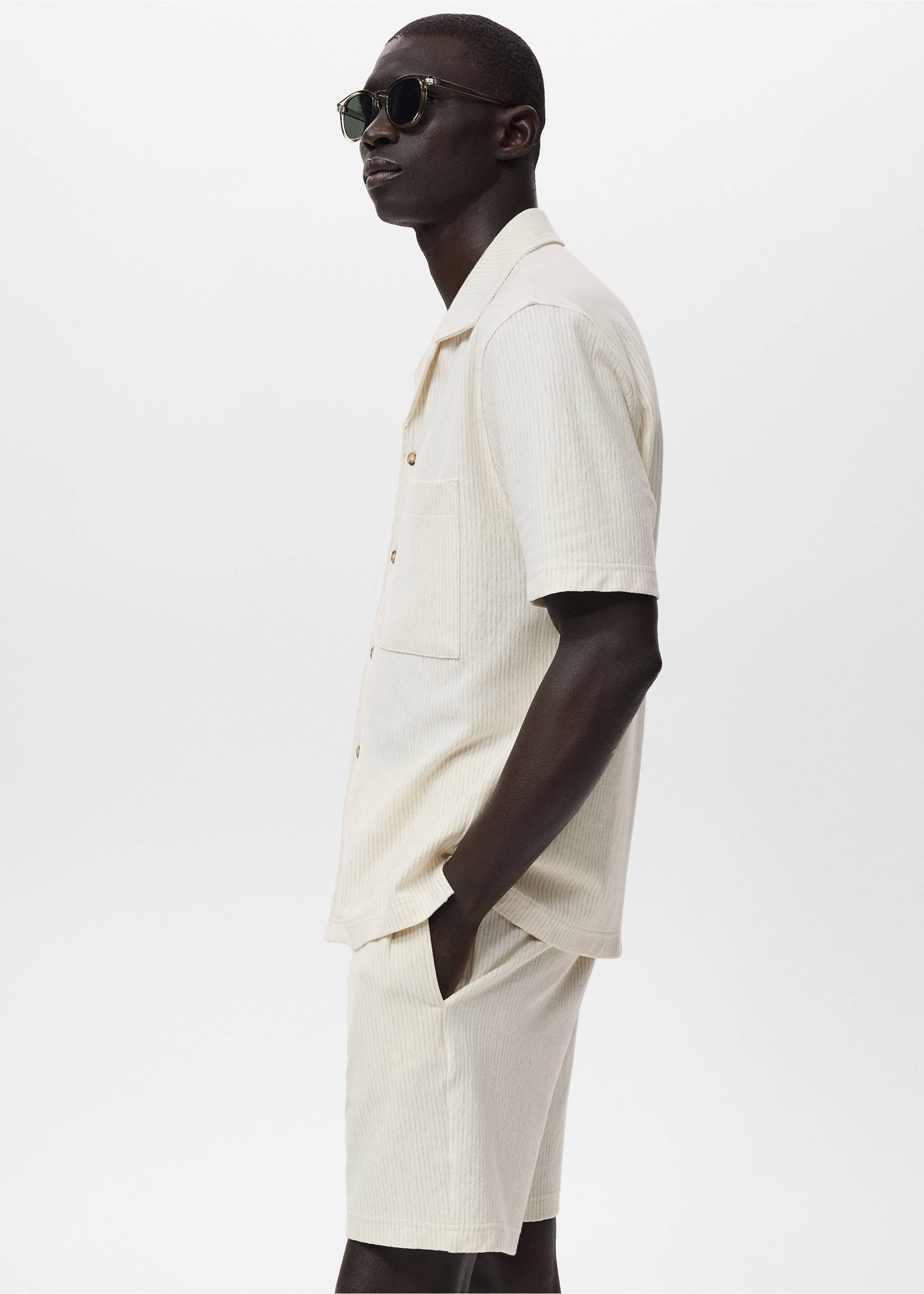 Prugaste pamučne bermude - Detalji artikla 2, Boja bjelokosti. Ref: 87059218-00.