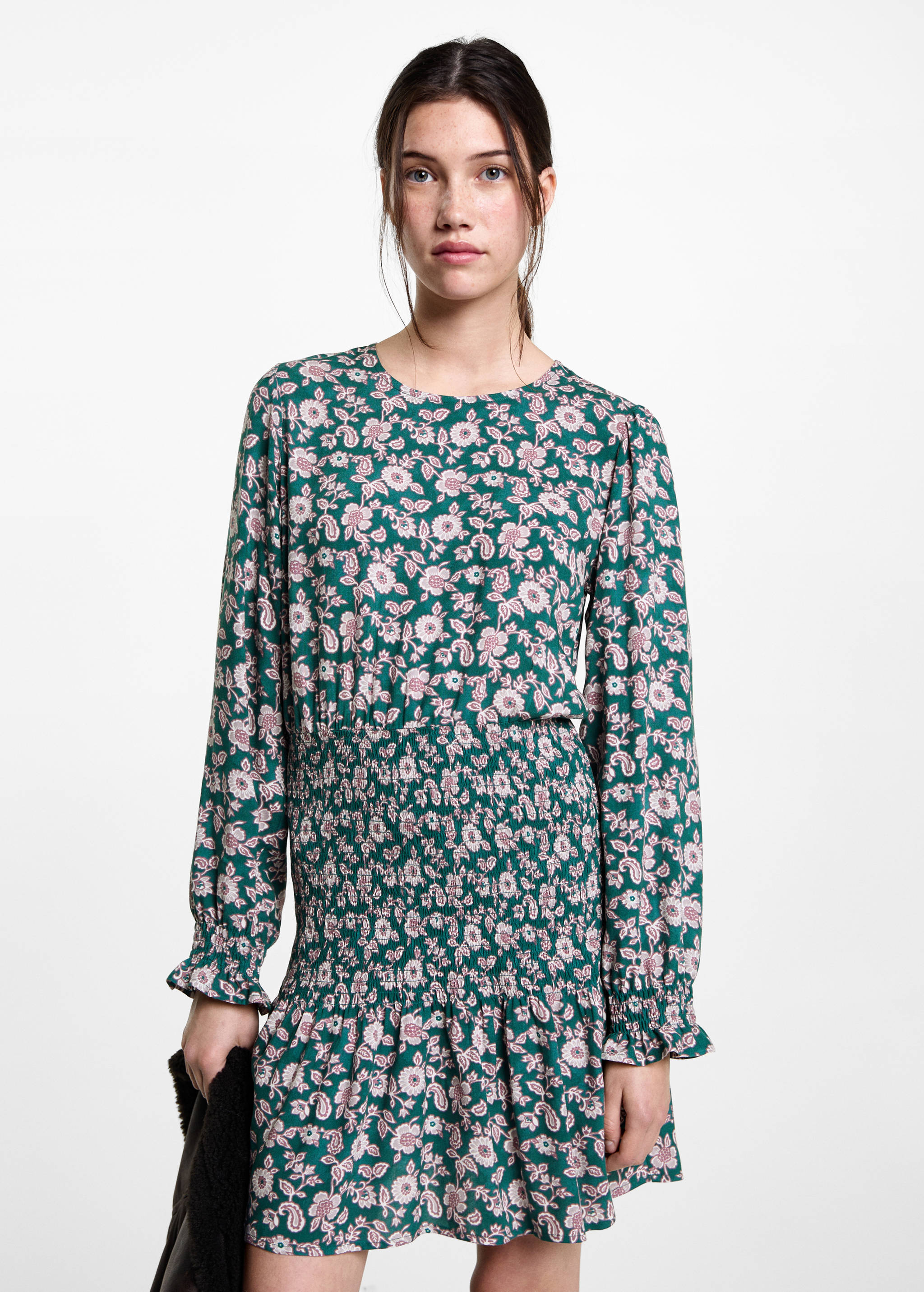 Vestit frunzit estampat lletres - Pla mig