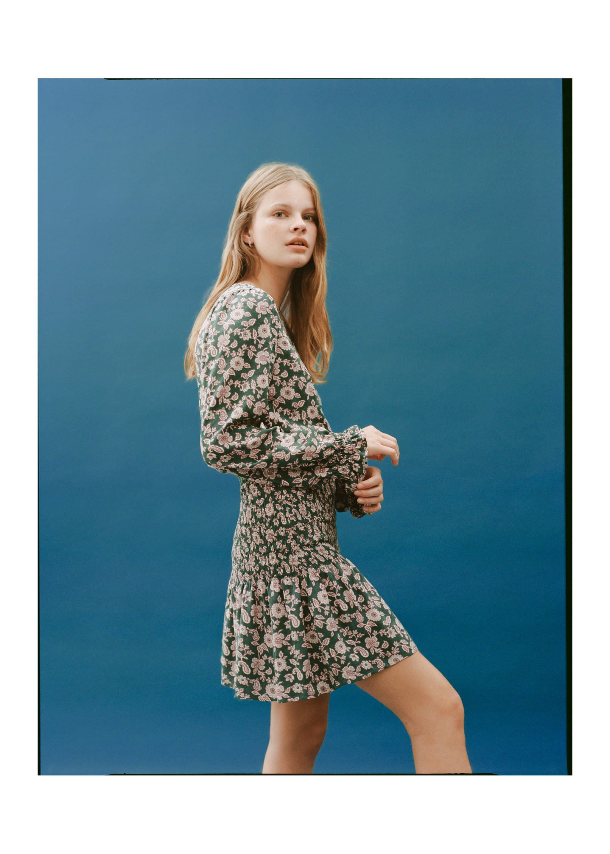 Vestit frunzit estampat lletres - Detall de l'article 5