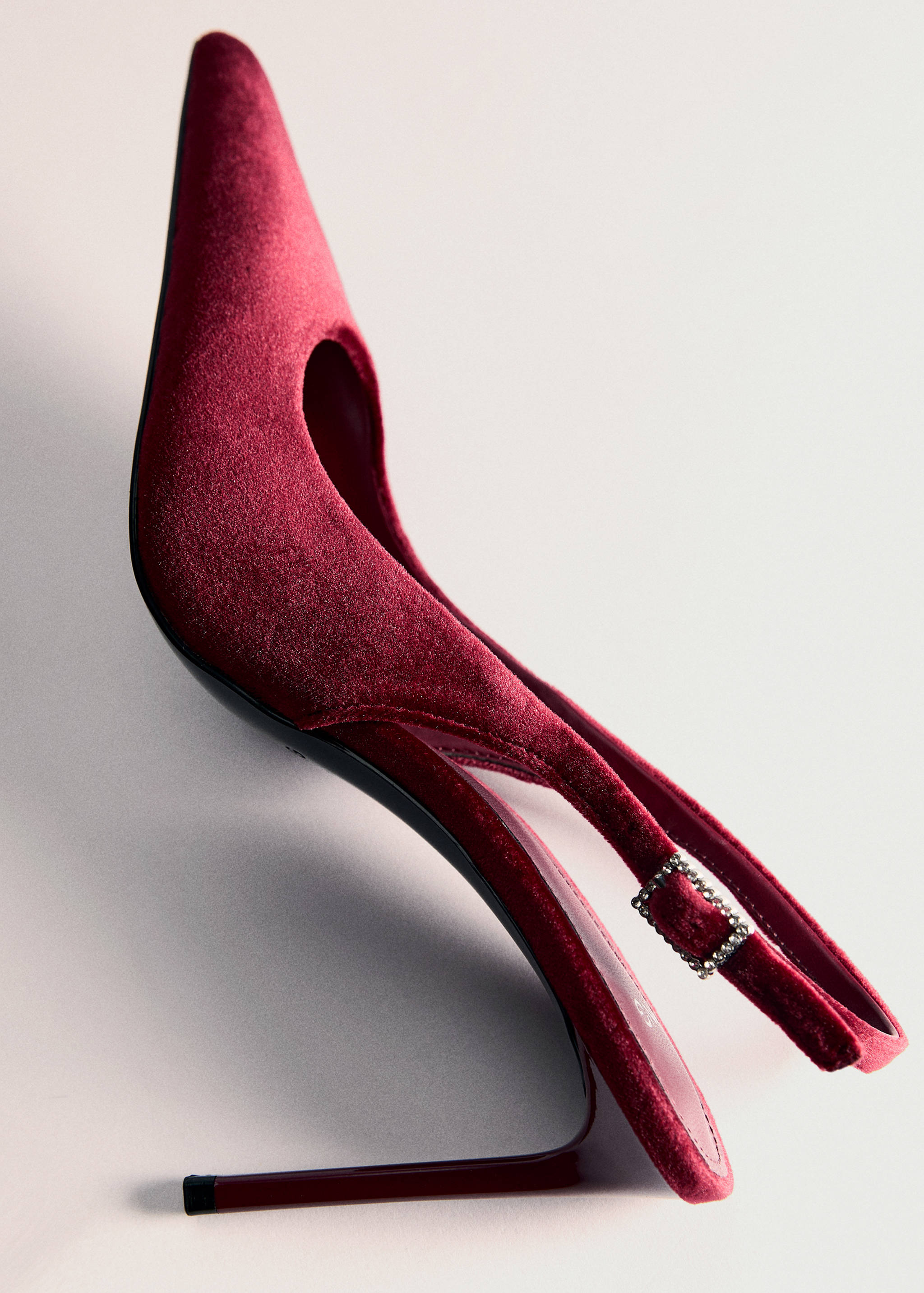 Velvet heeled shoes - Details of the article 5