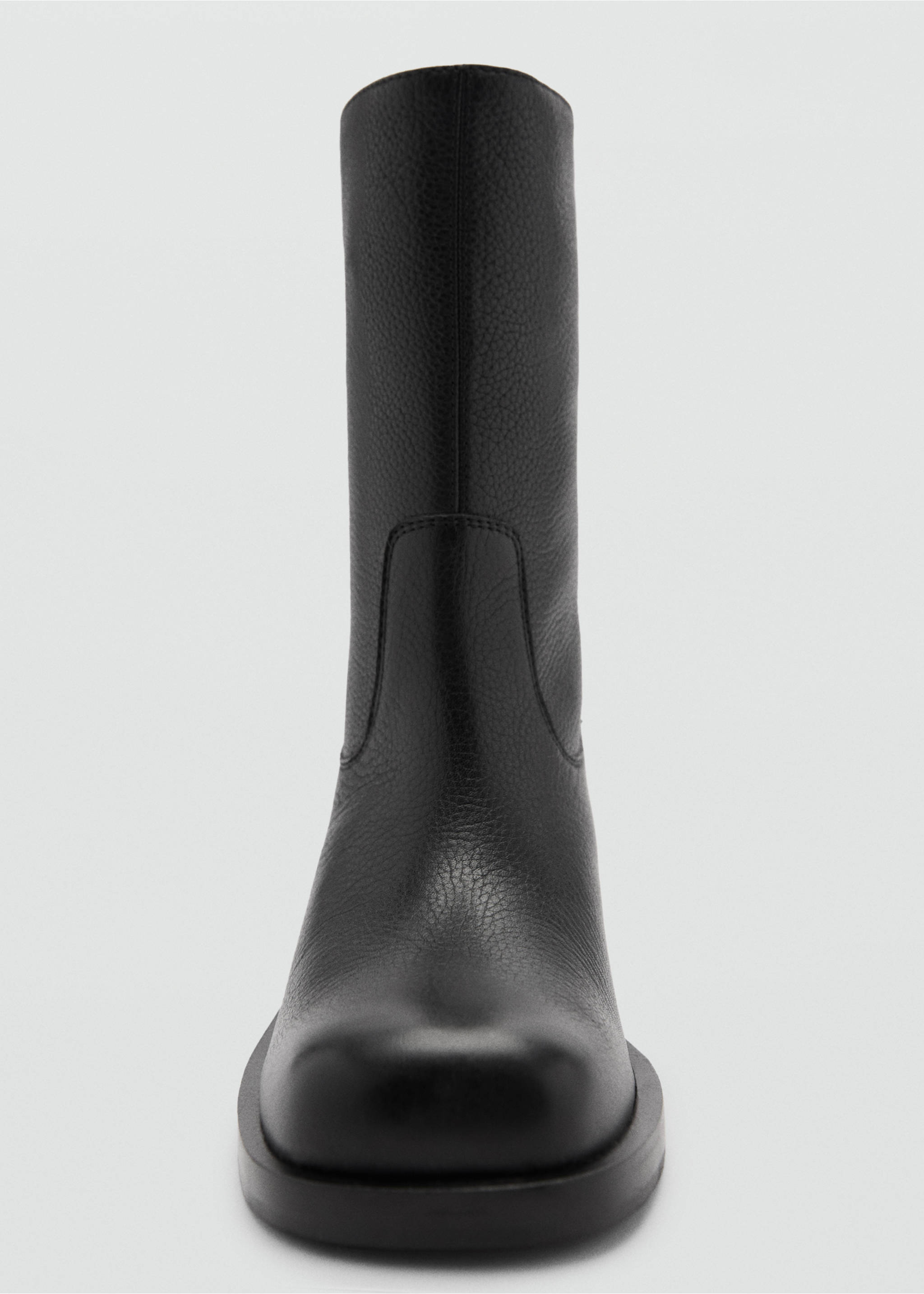 Bottines cuir bout carré - Détail de l'article 3, Noir. Ref: 87060413-00.