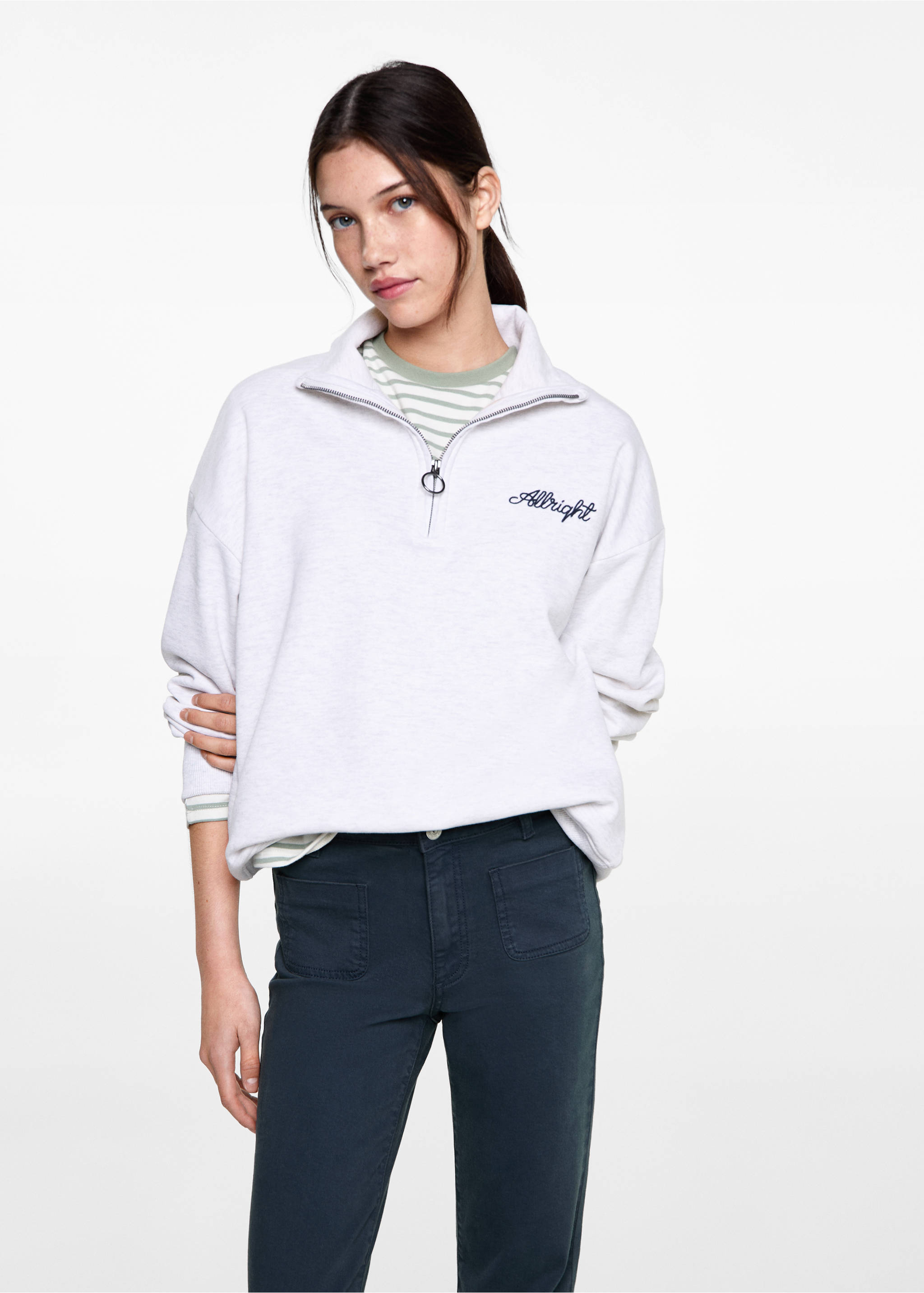 Jean flare poches - Détail de l'article 1, Bleu marine foncé. Ref: 87060421-00.