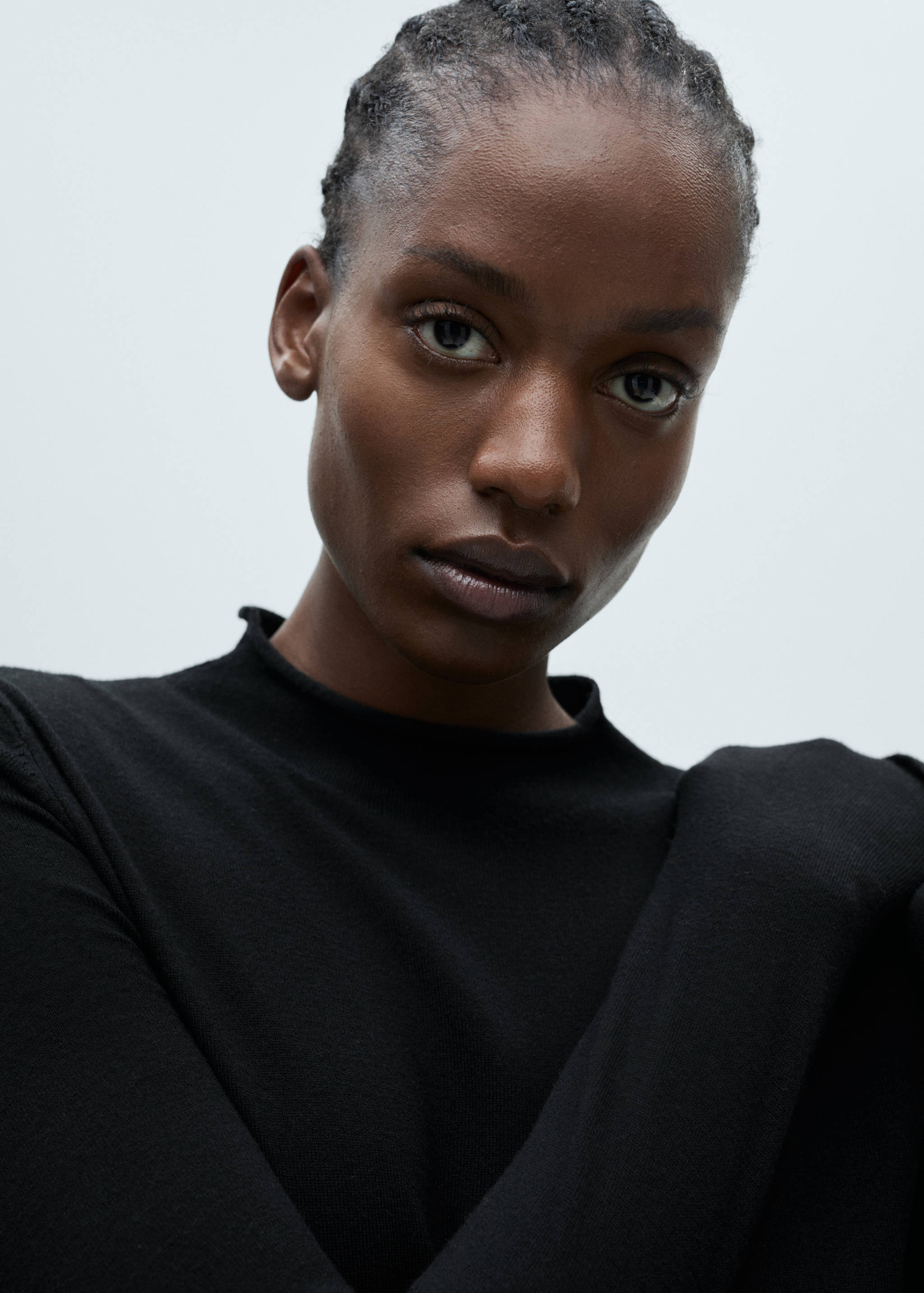 Stickad klänning med slits - Detaljer om artikeln 4