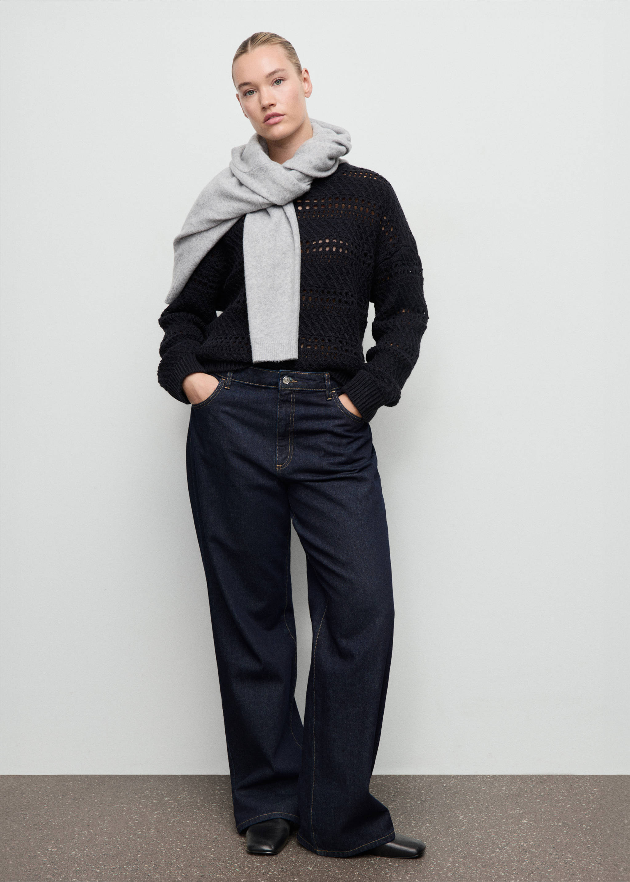 Jersei punt calat - Detall de l'article 3, Blau marí fosc. Ref: 87060452-00.