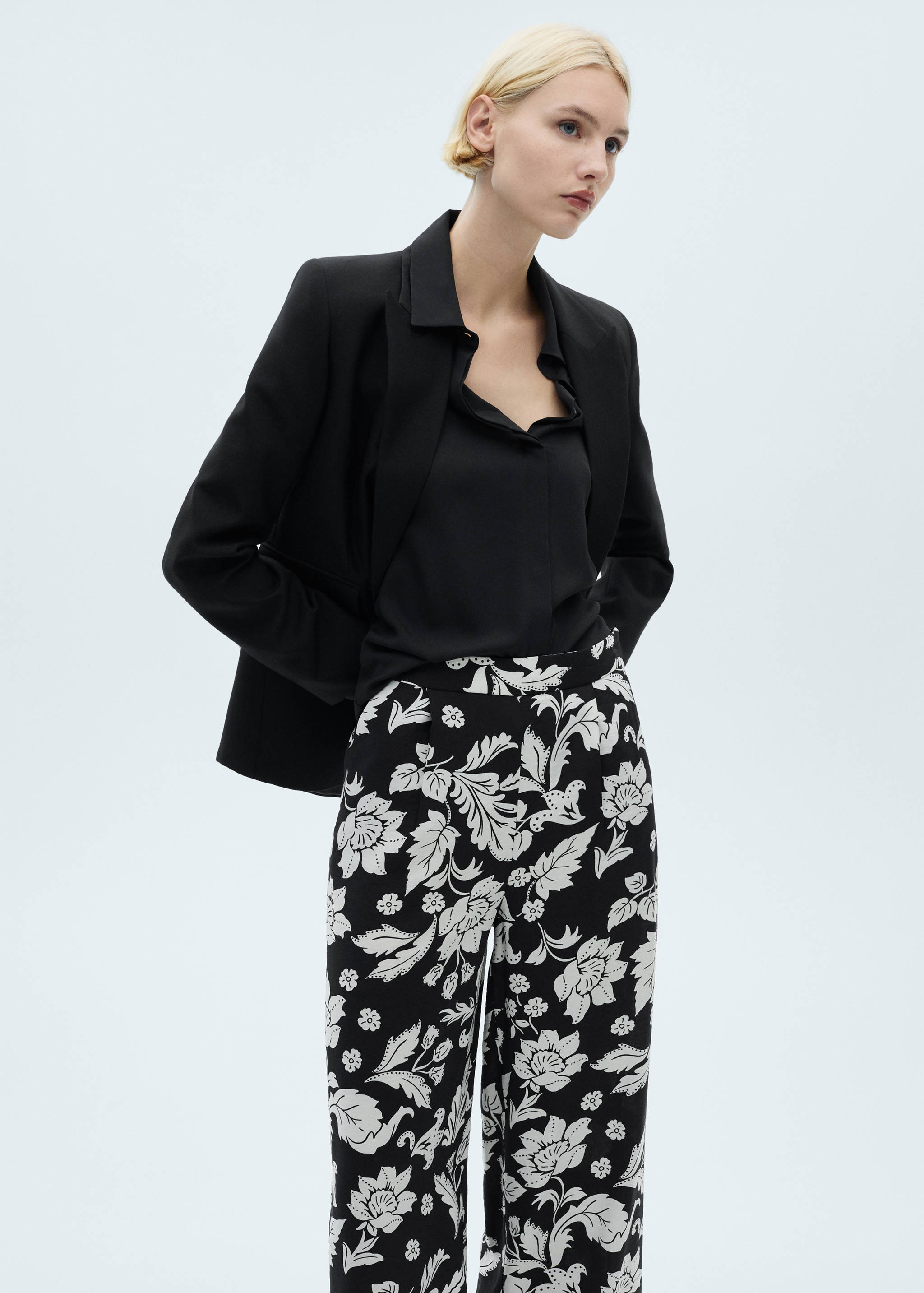 Floral print straight trousers - Details of the article 2