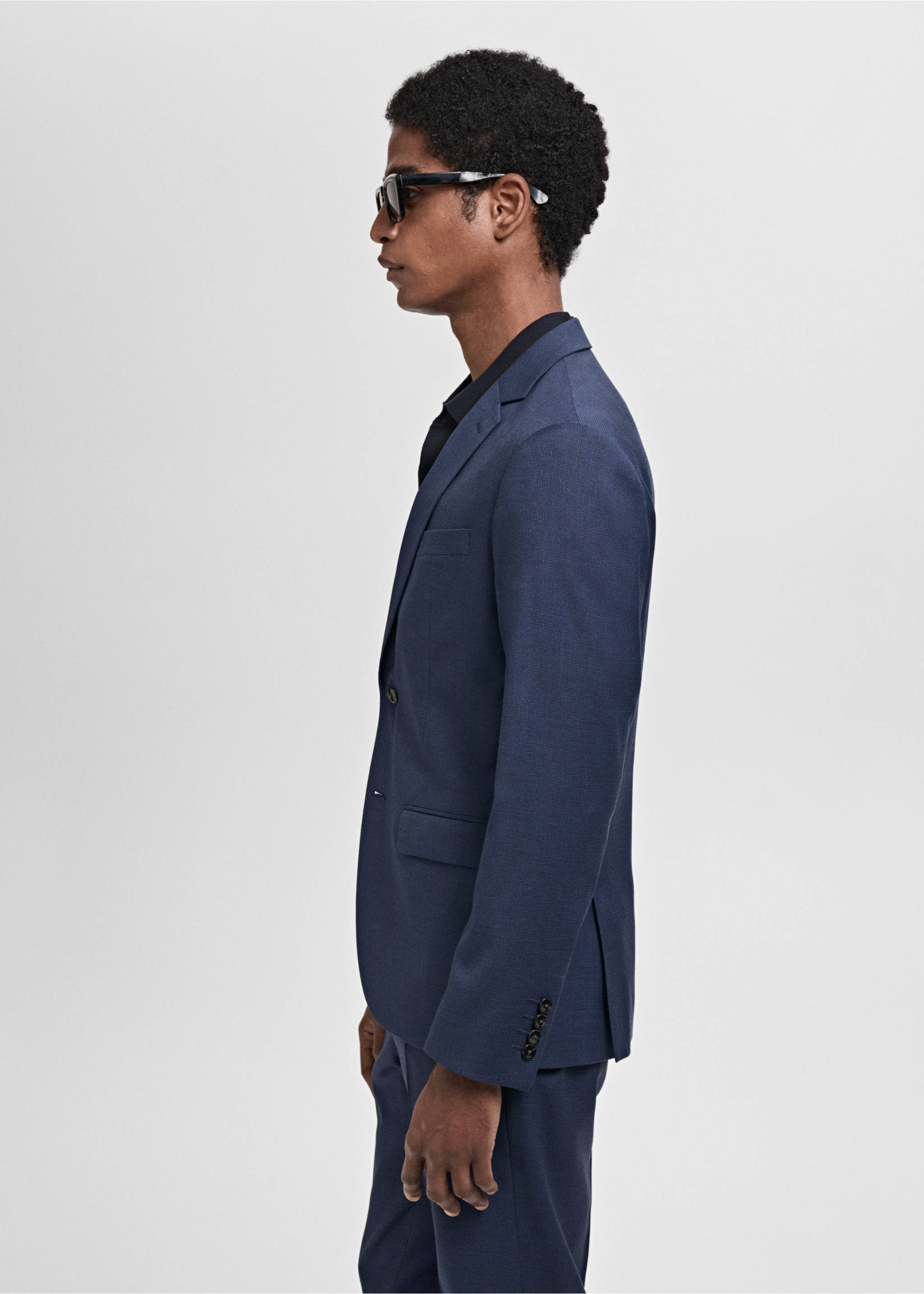 Super Slim Fit-Anzugsakko aus Stretchgewebe - Detail des Artikels 2, Tintenblau. Ref: 87060584-00.