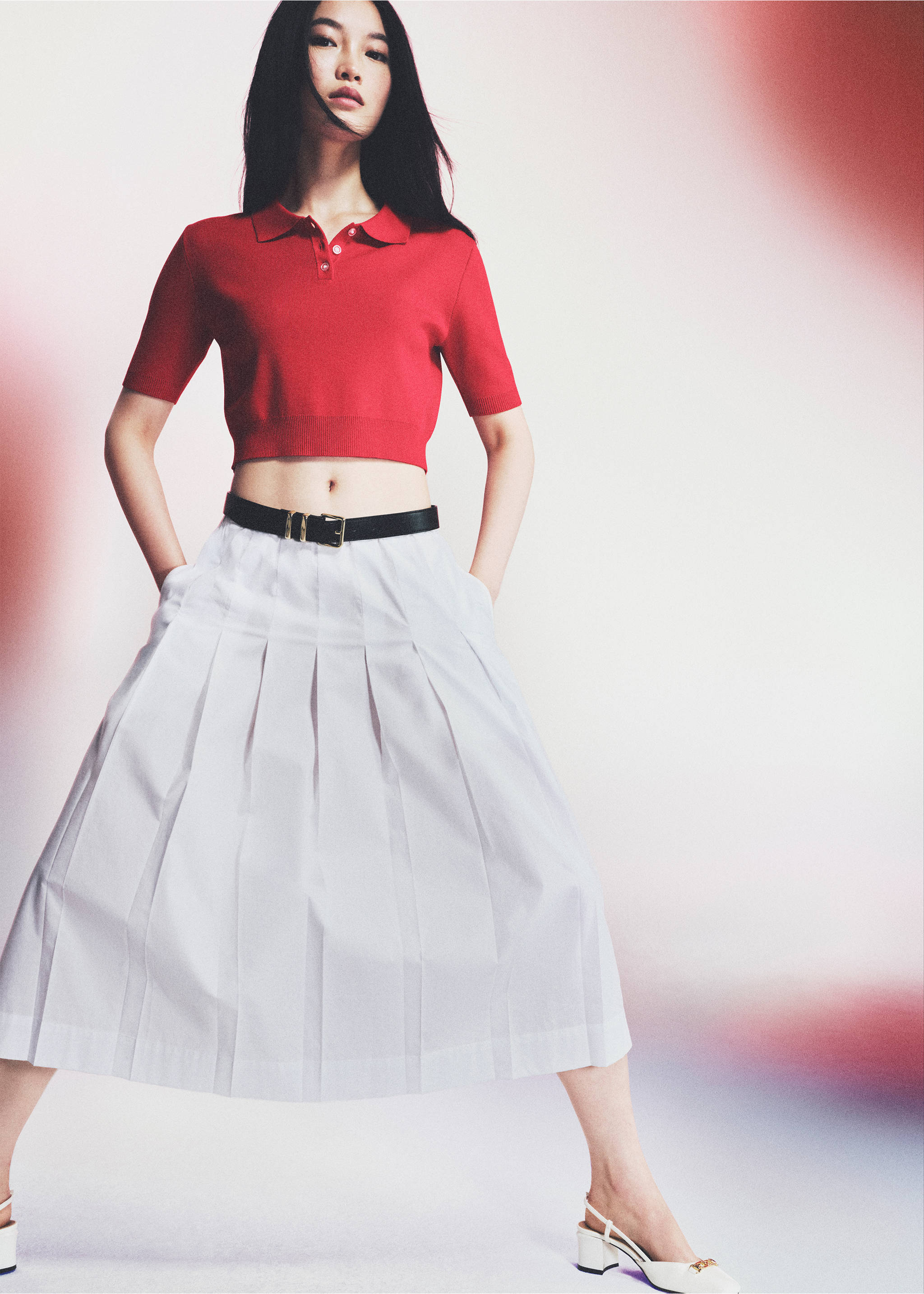 Cropped knitted polo shirt - Details of the article 3, Red. Ref: 87060586-00.