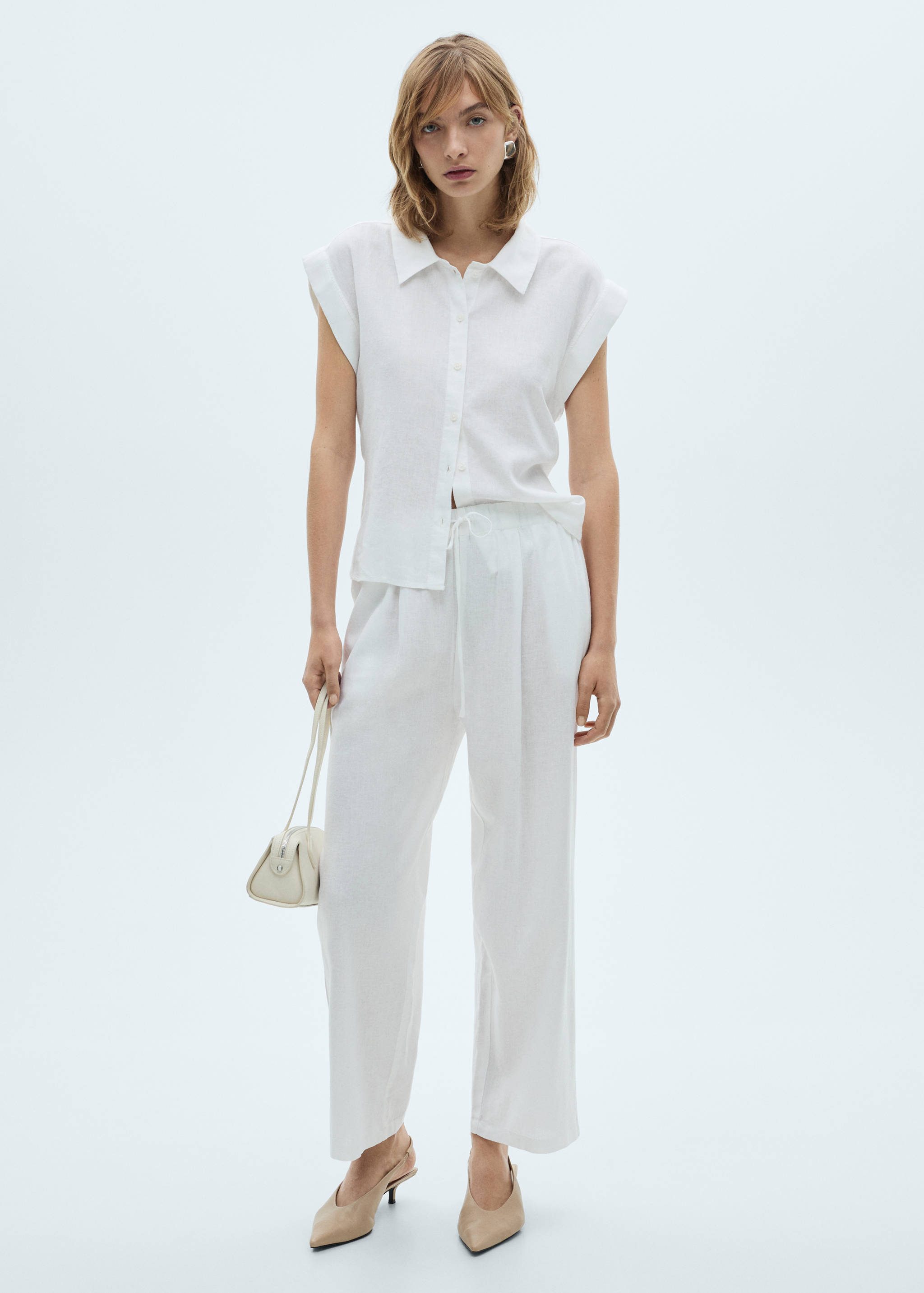 Flowing linen blouse - General plane