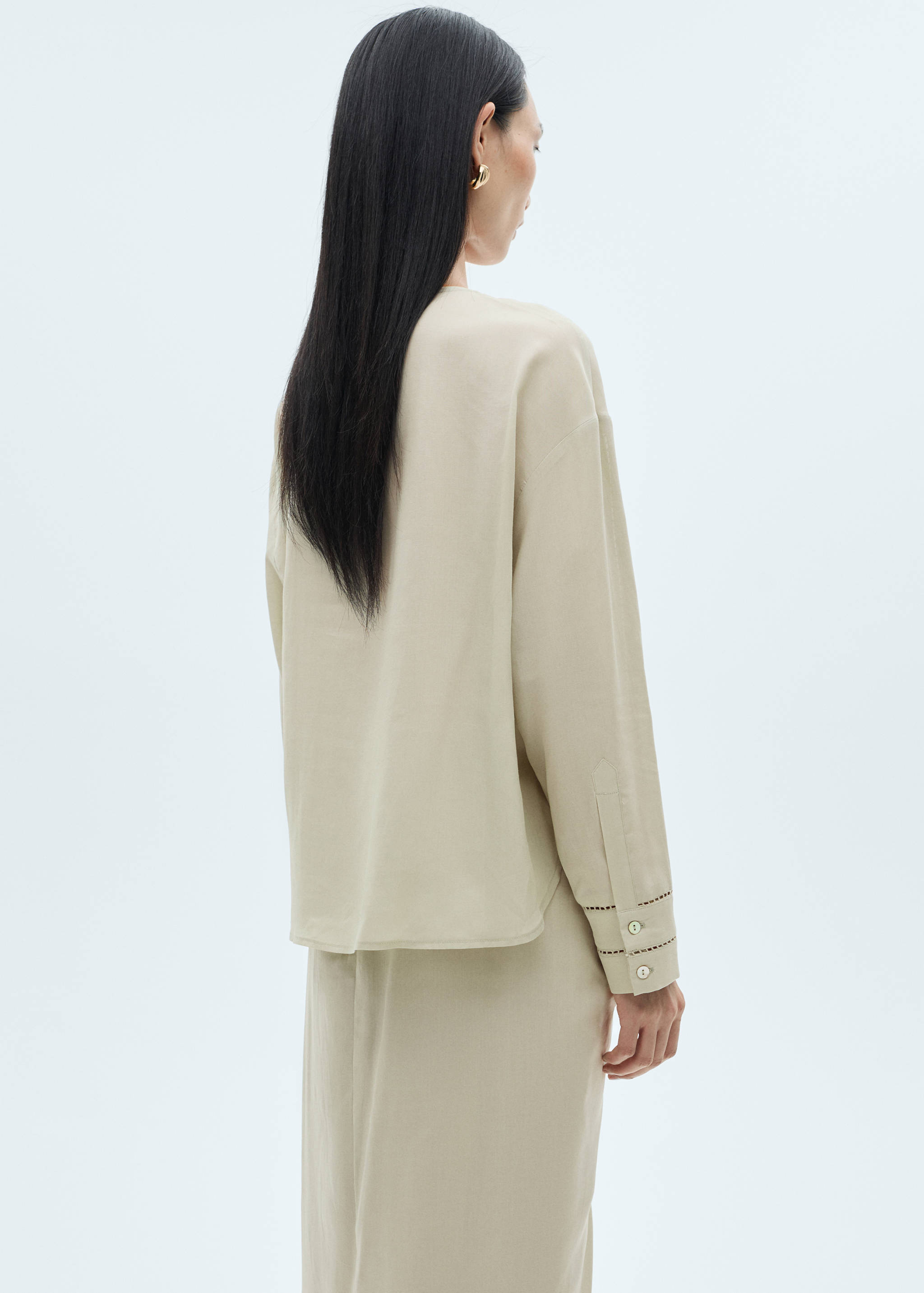 Lyocell blouse with openwork details - Reverse of the article