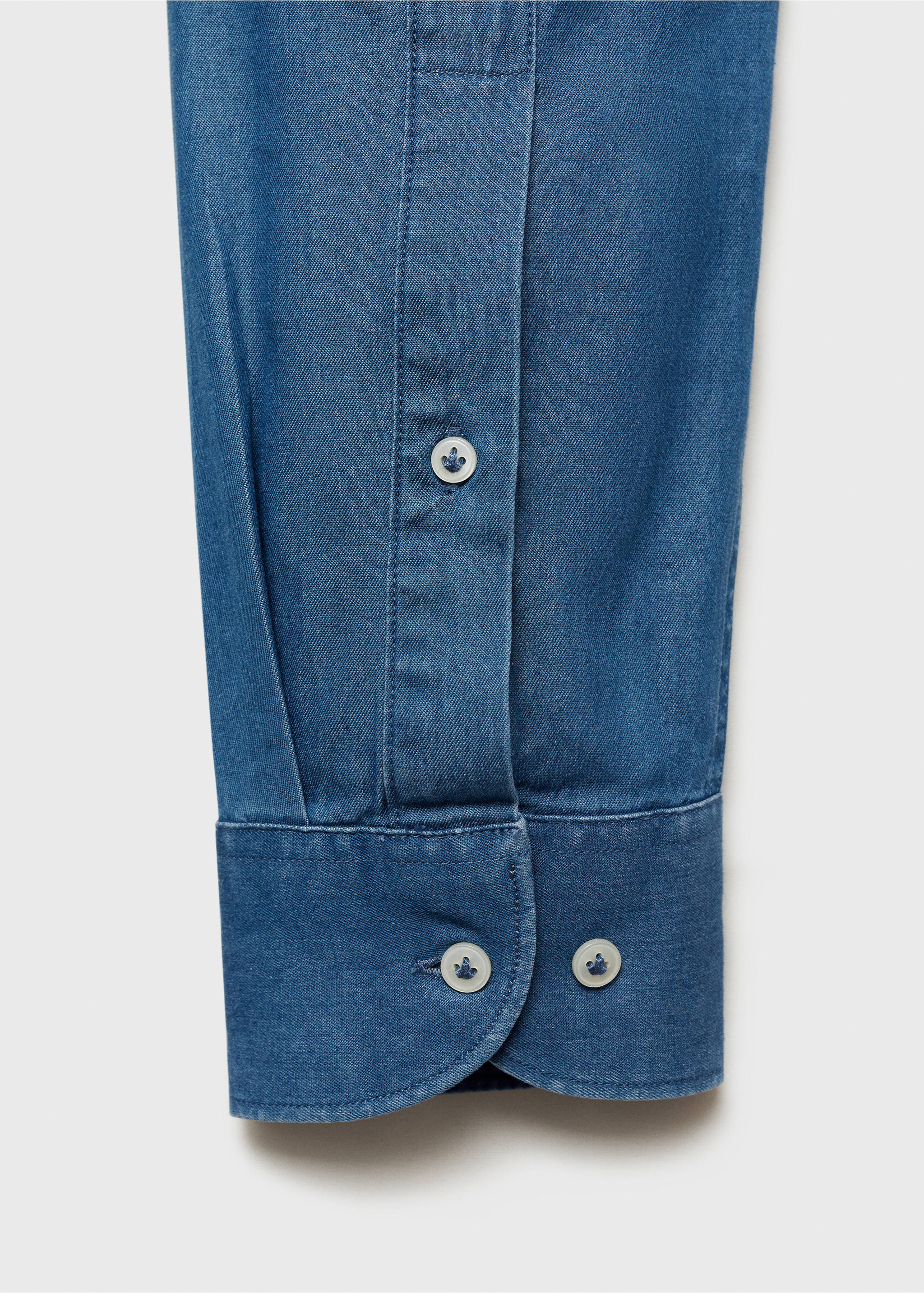 Chambray-skjorte i 100% bomull - Artikkeldetalj 0, Halvblå. Ref: 87060597-00.