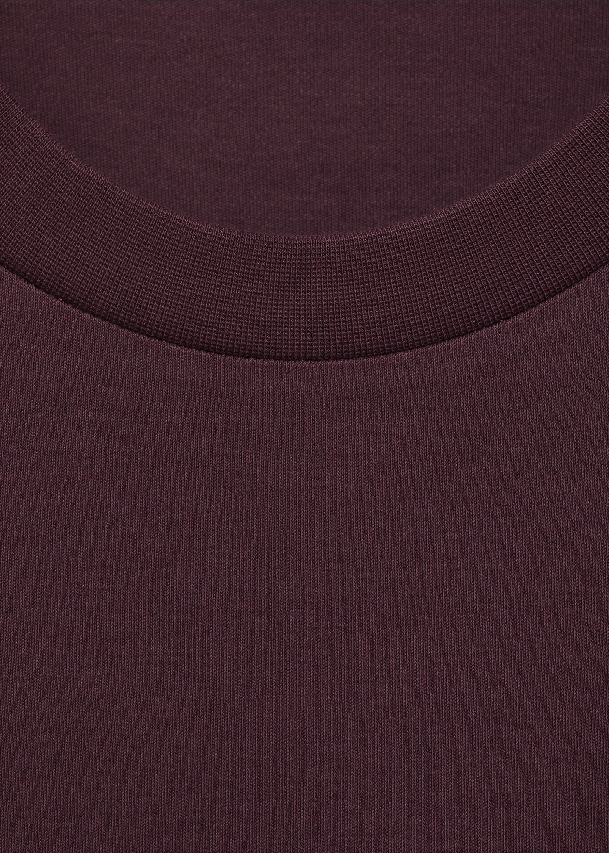 Koszulka regular fit z długim rękawem - Szczegóły artykułu 8, Burgund. Ref: 87060600-00.