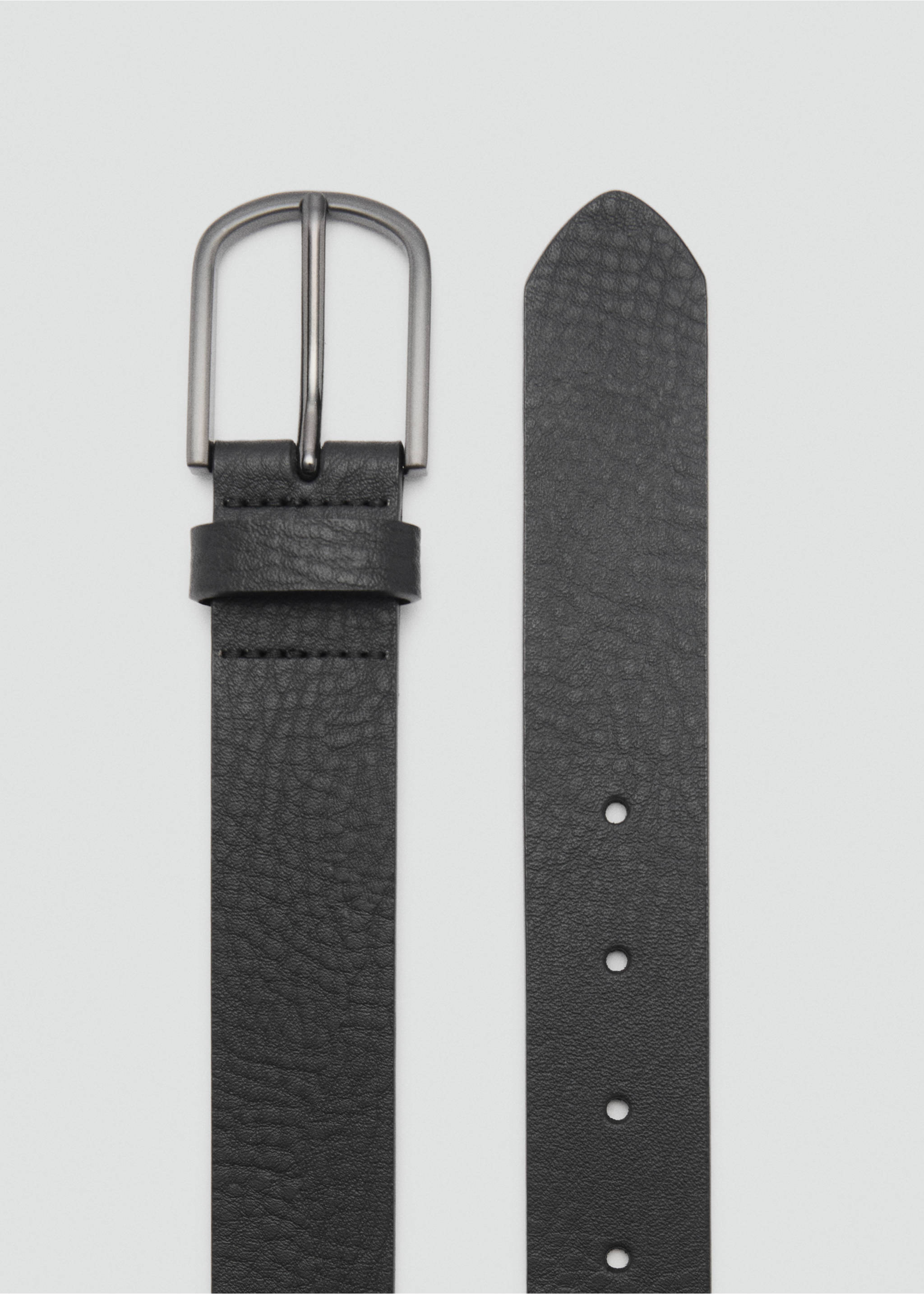 Pebbled leather belt - Medium plane, Black. Ref: 87060603-00.
