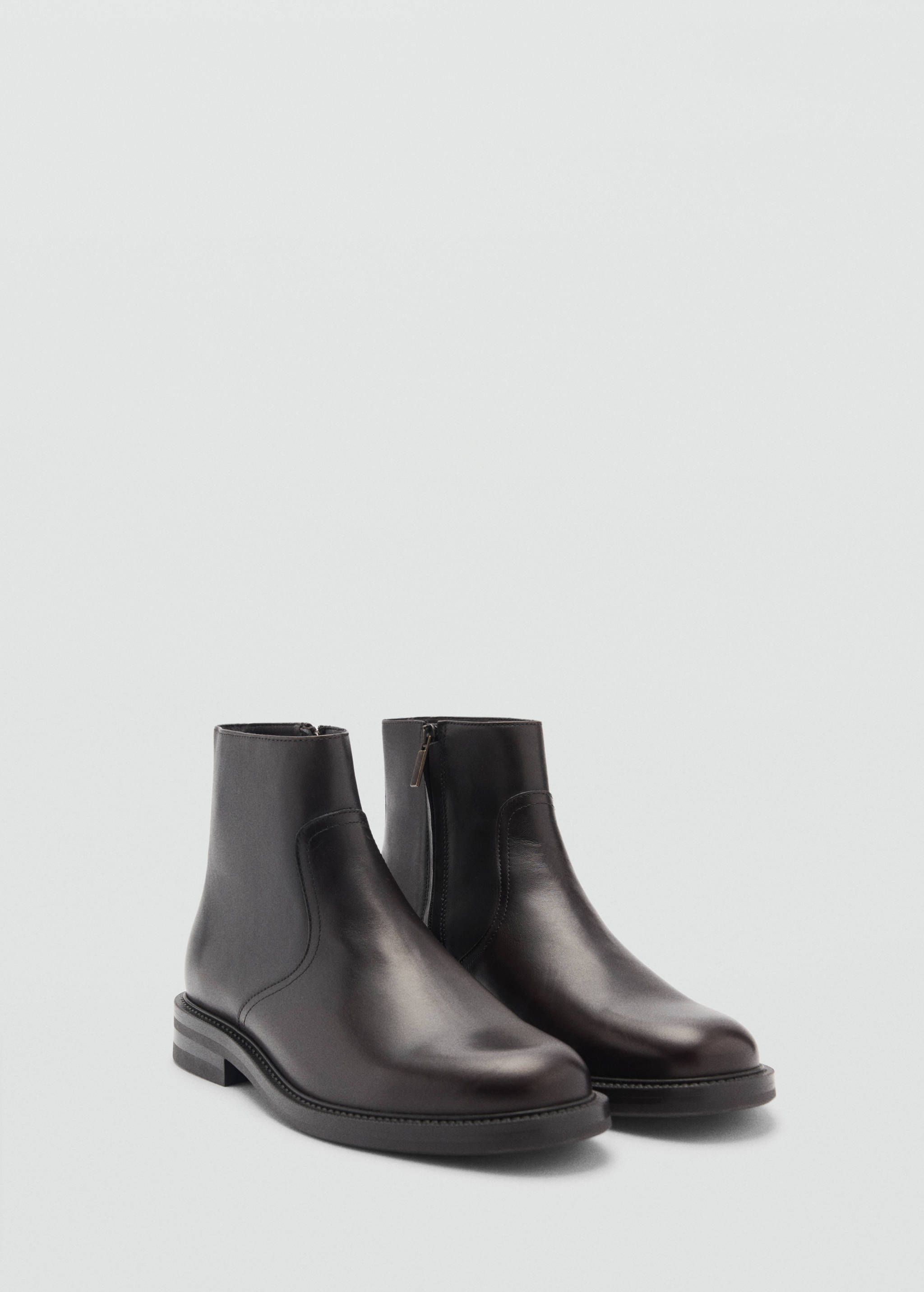Zipped leather ankle boots - Medium plane