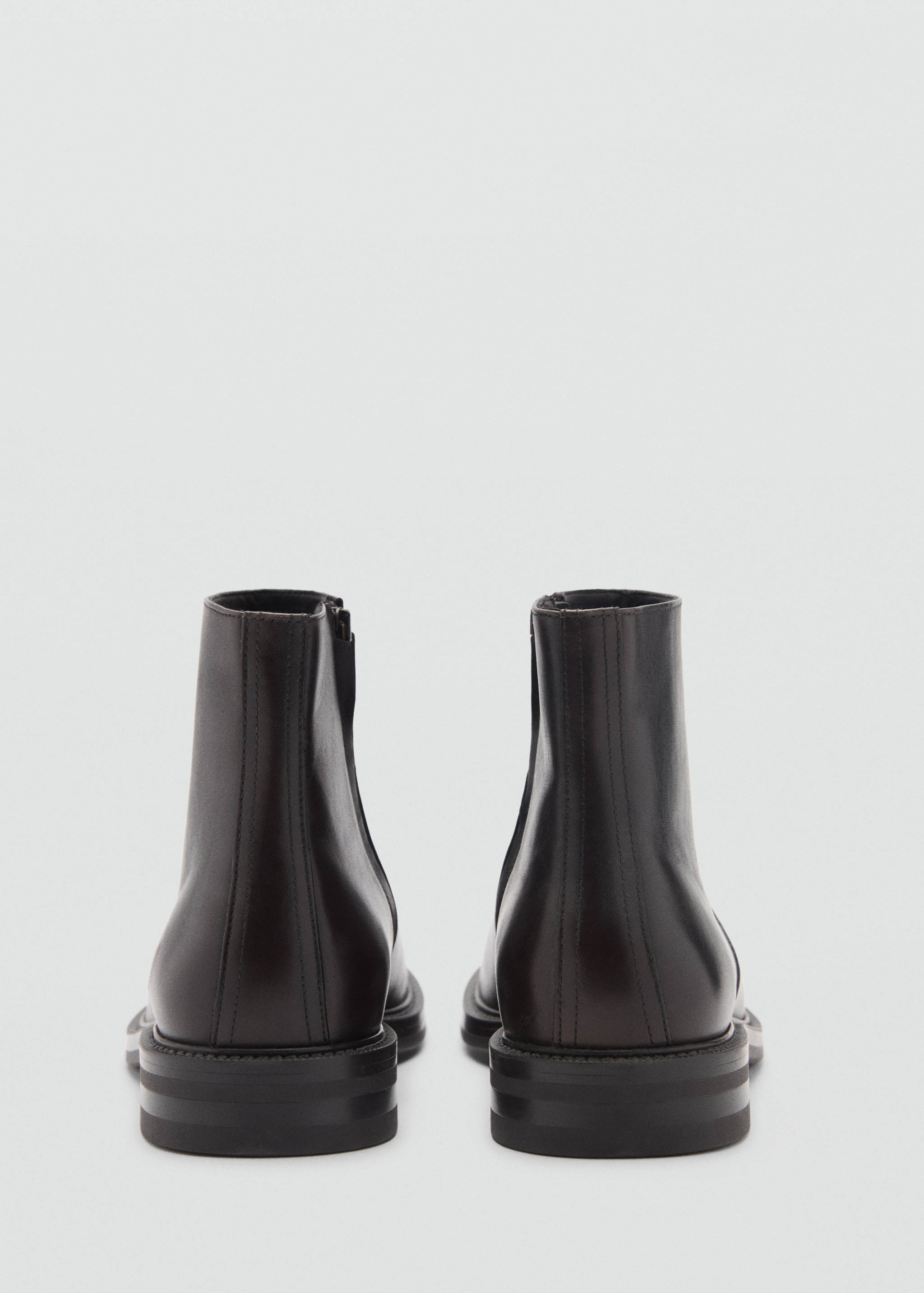 Zipped leather ankle boots - Details of the article 1