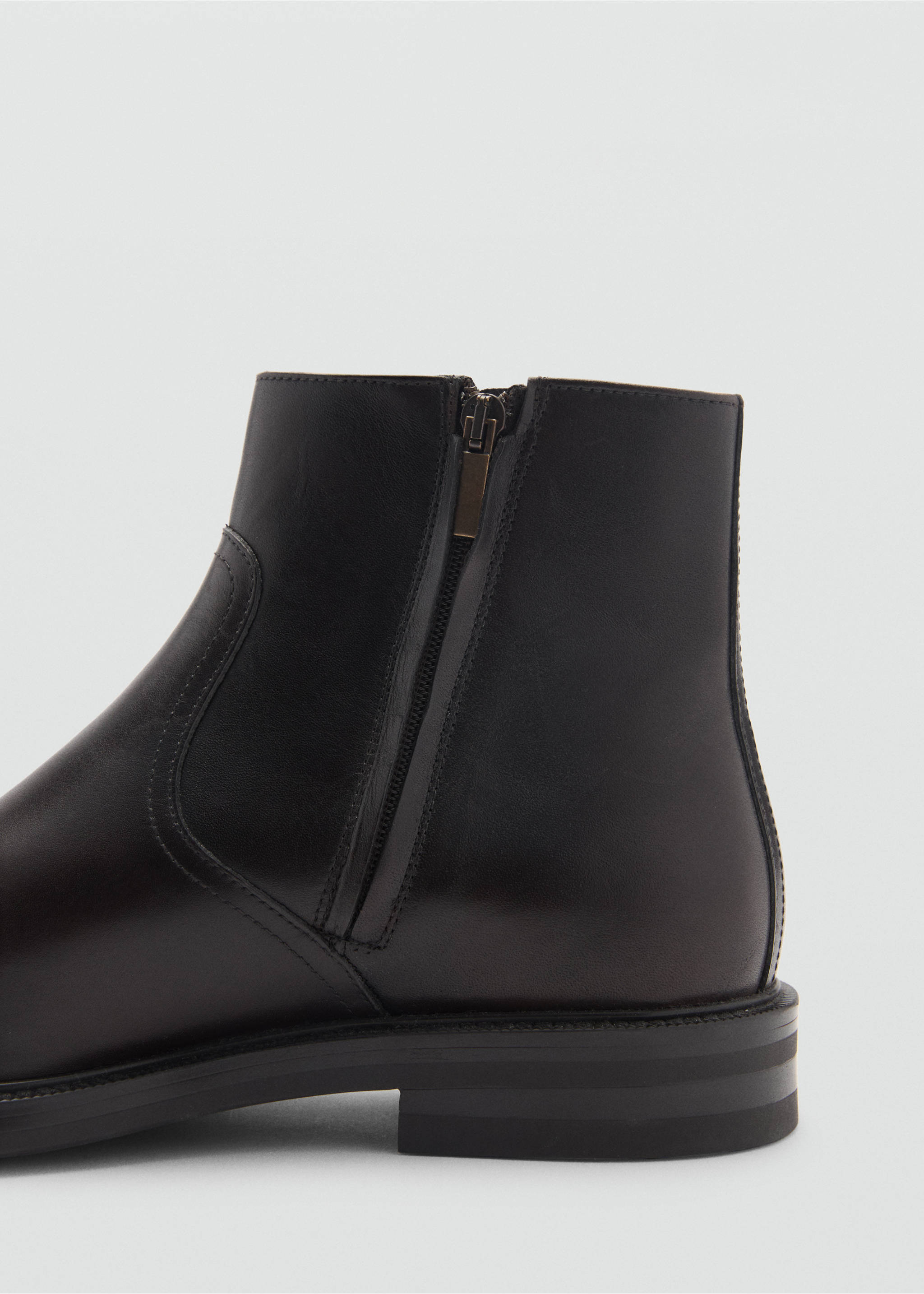 Zipped leather ankle boots - Details of the article 2, Brown. Ref: 87060610-00.