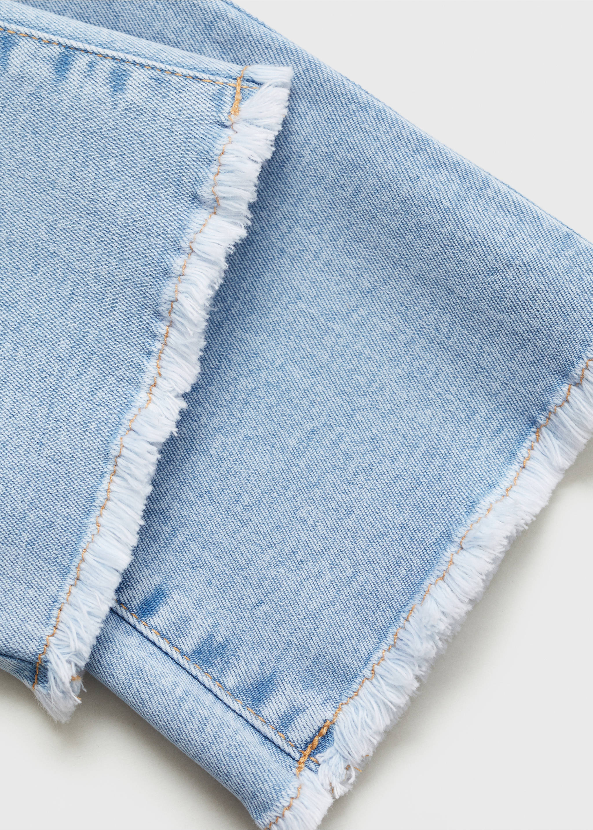 Trumpet jeans - Details of the article 0, Light Blue. Ref: 87060613-00.