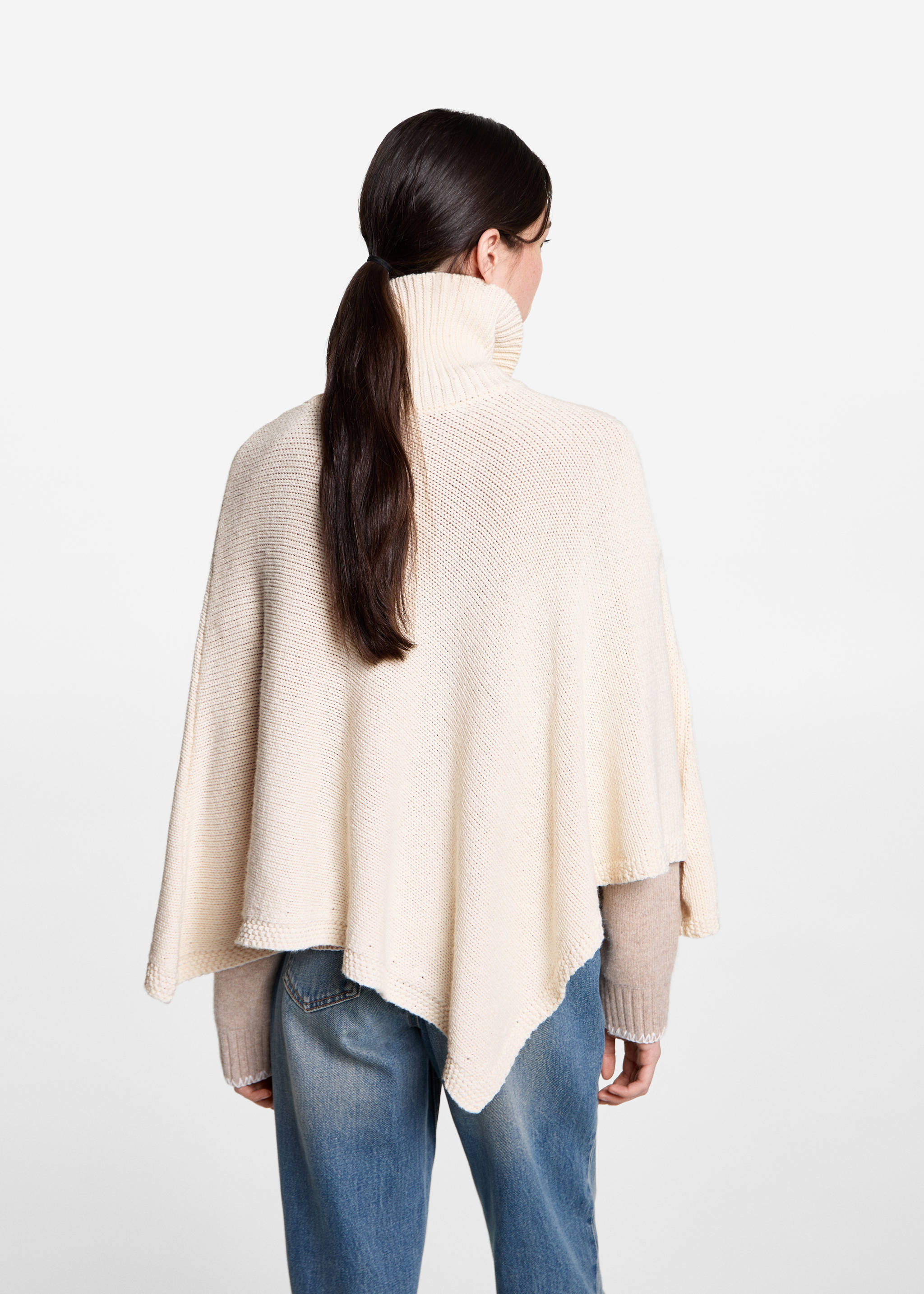 Poncho maille - Verso de l’article