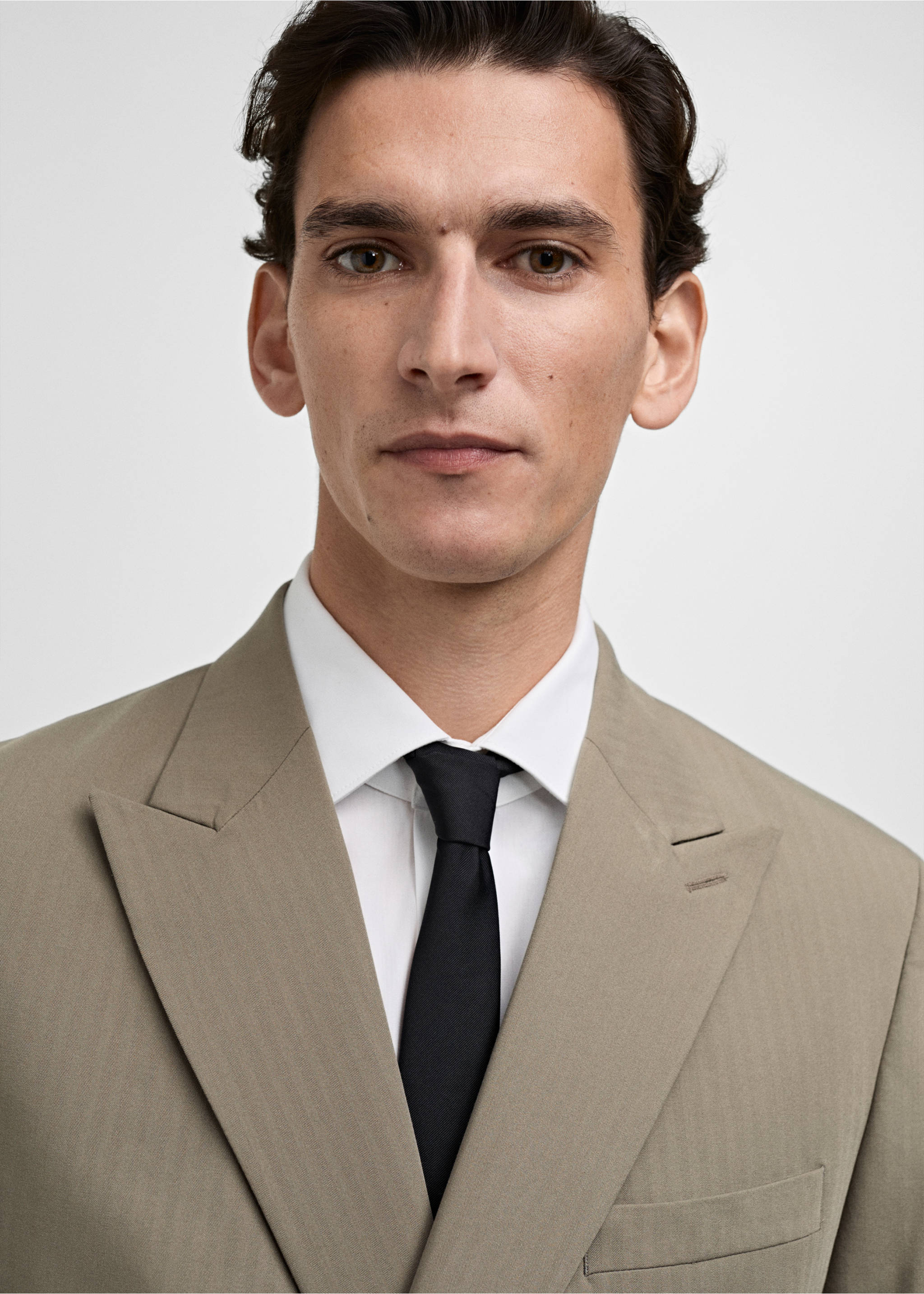 Veste de costume Monaco croisée slim-fit - Détail de l'article 1, Beige. Ref: 87060627-00.