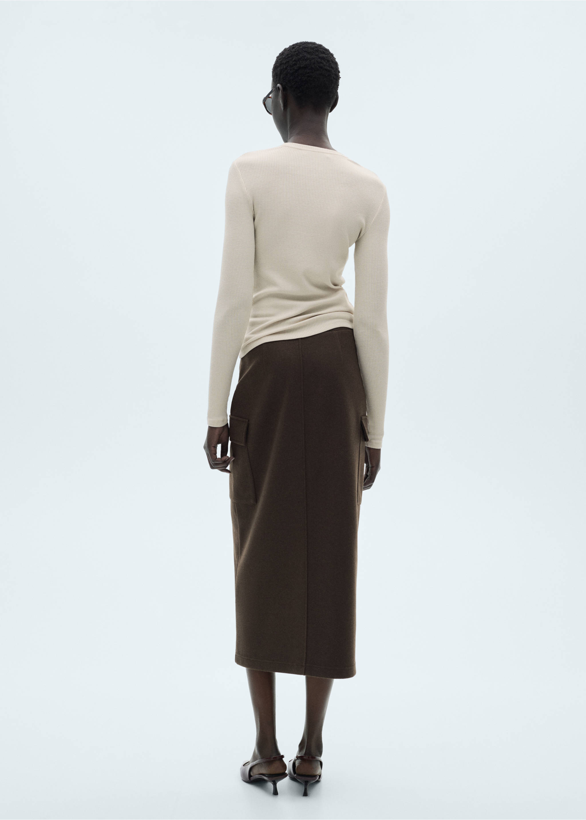Ribbed  knit t-shirt - Reverse of the article, Sand. Ref: 87060637-00.