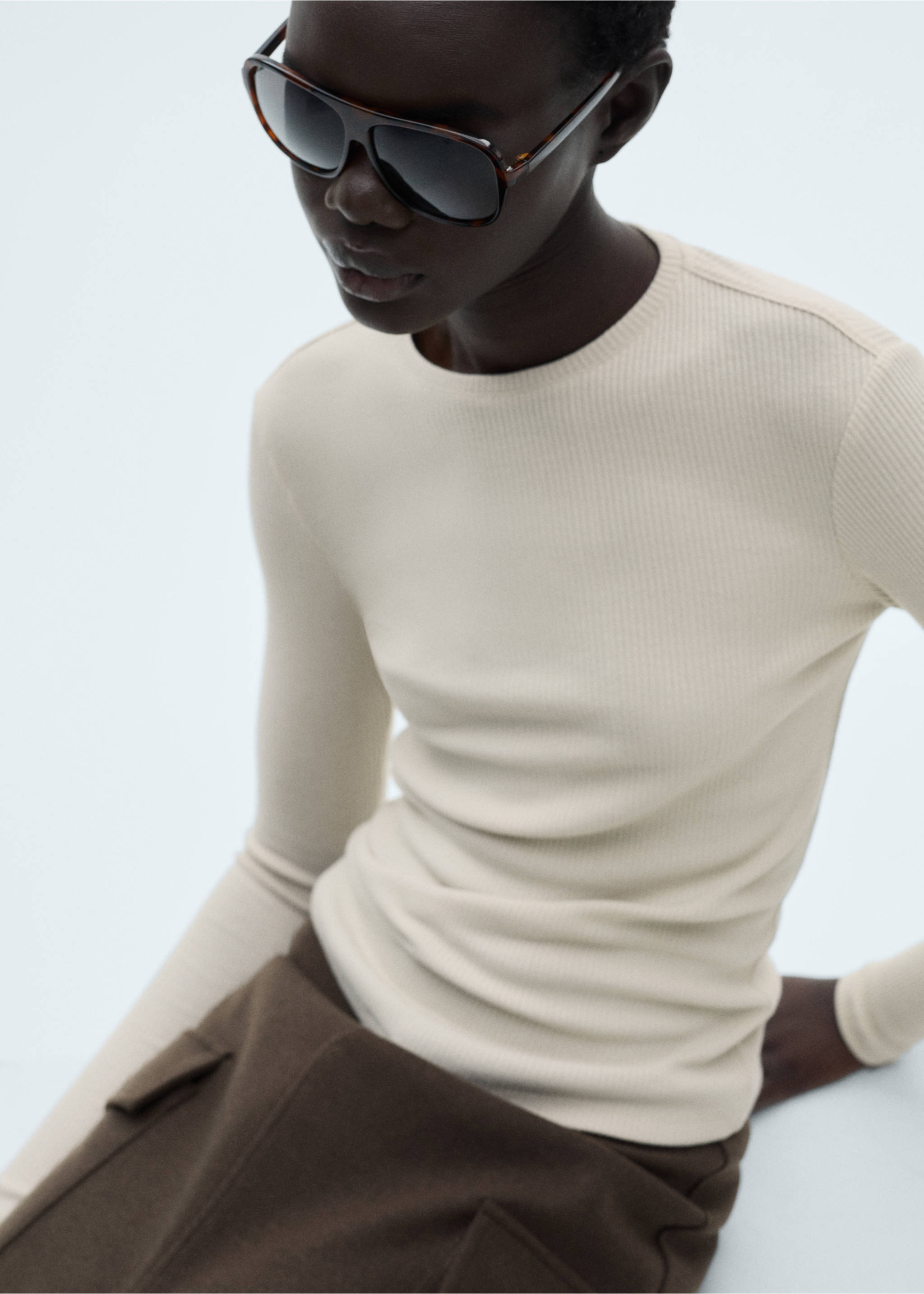 Ribbed  knit t-shirt - Details of the article 2, Sand. Ref: 87060637-00.