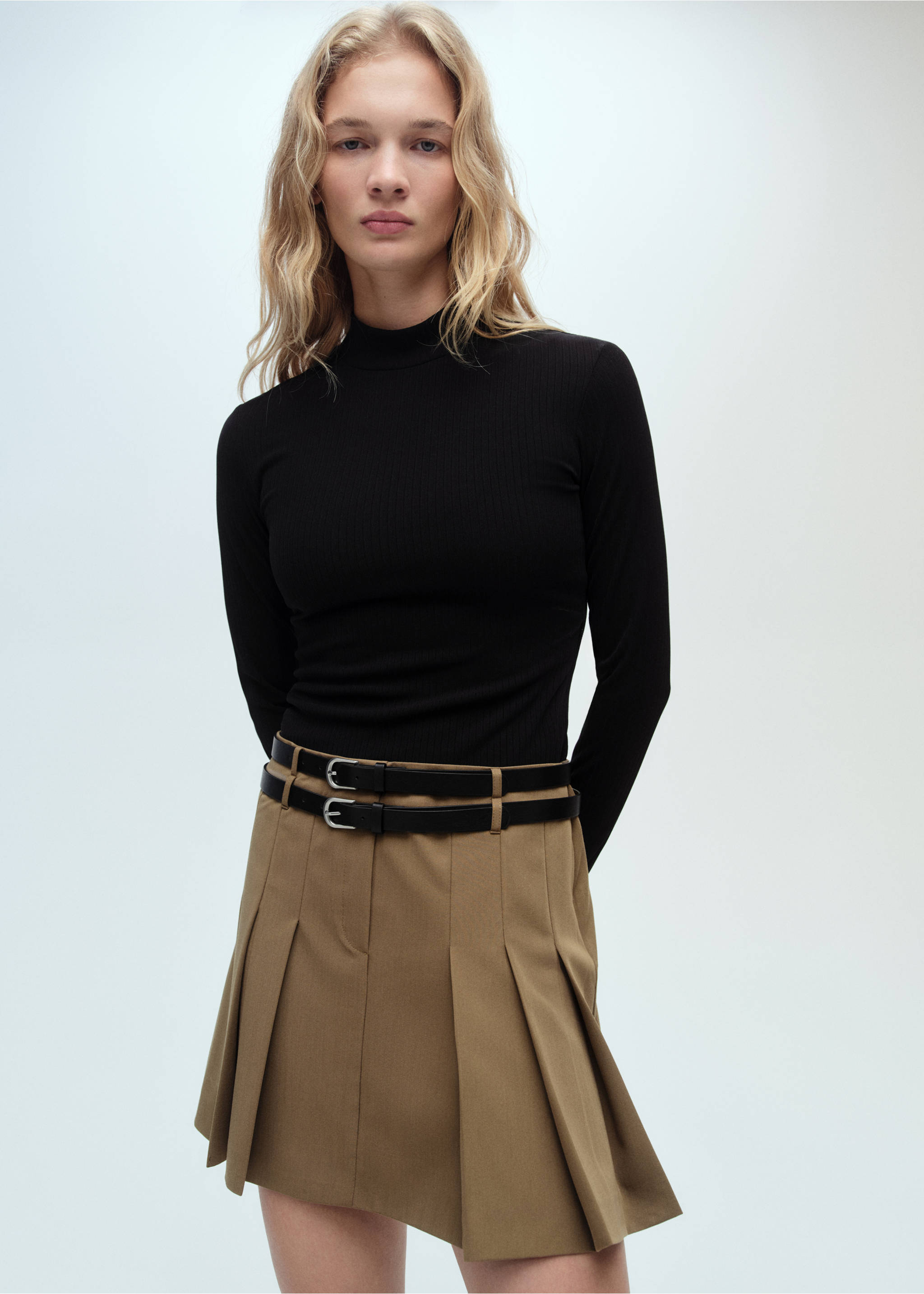 Dress with pleats and belt - Details of the article 1, Beige. Ref: 87060639-00.
