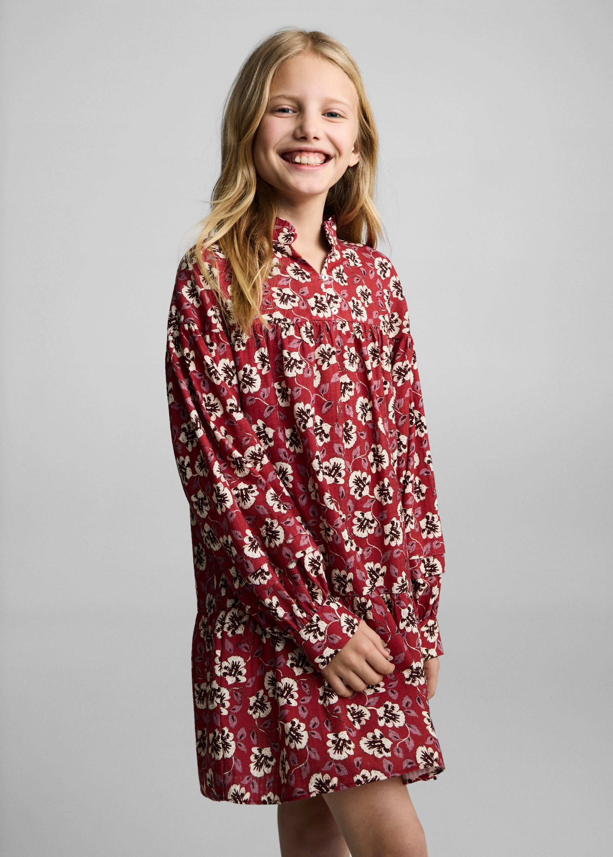 Vestido estampado flores - Plano medio