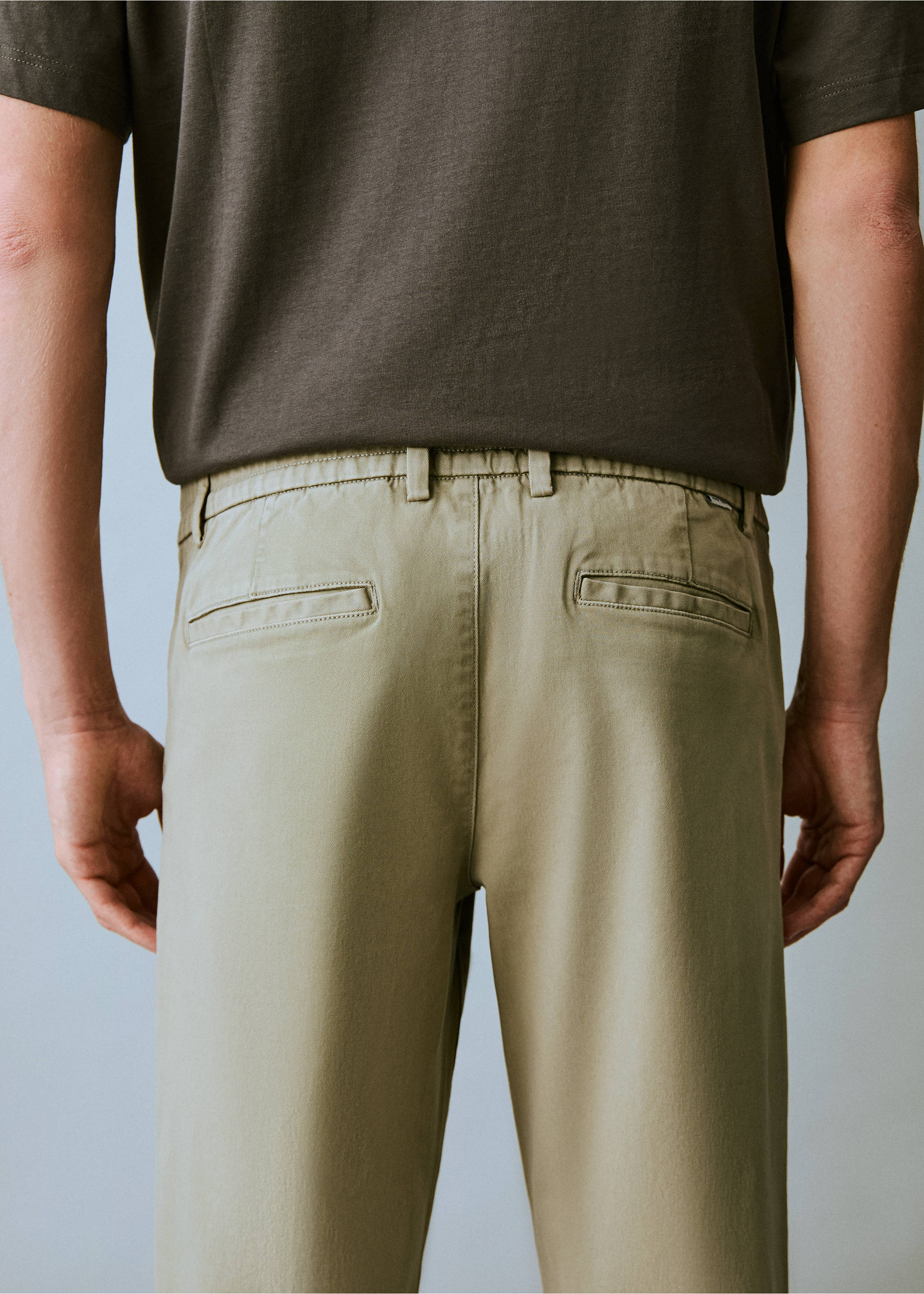 Pantalón chino straight fit - Detalle del artículo 6, Verde menta. Ref: 87061054-00.