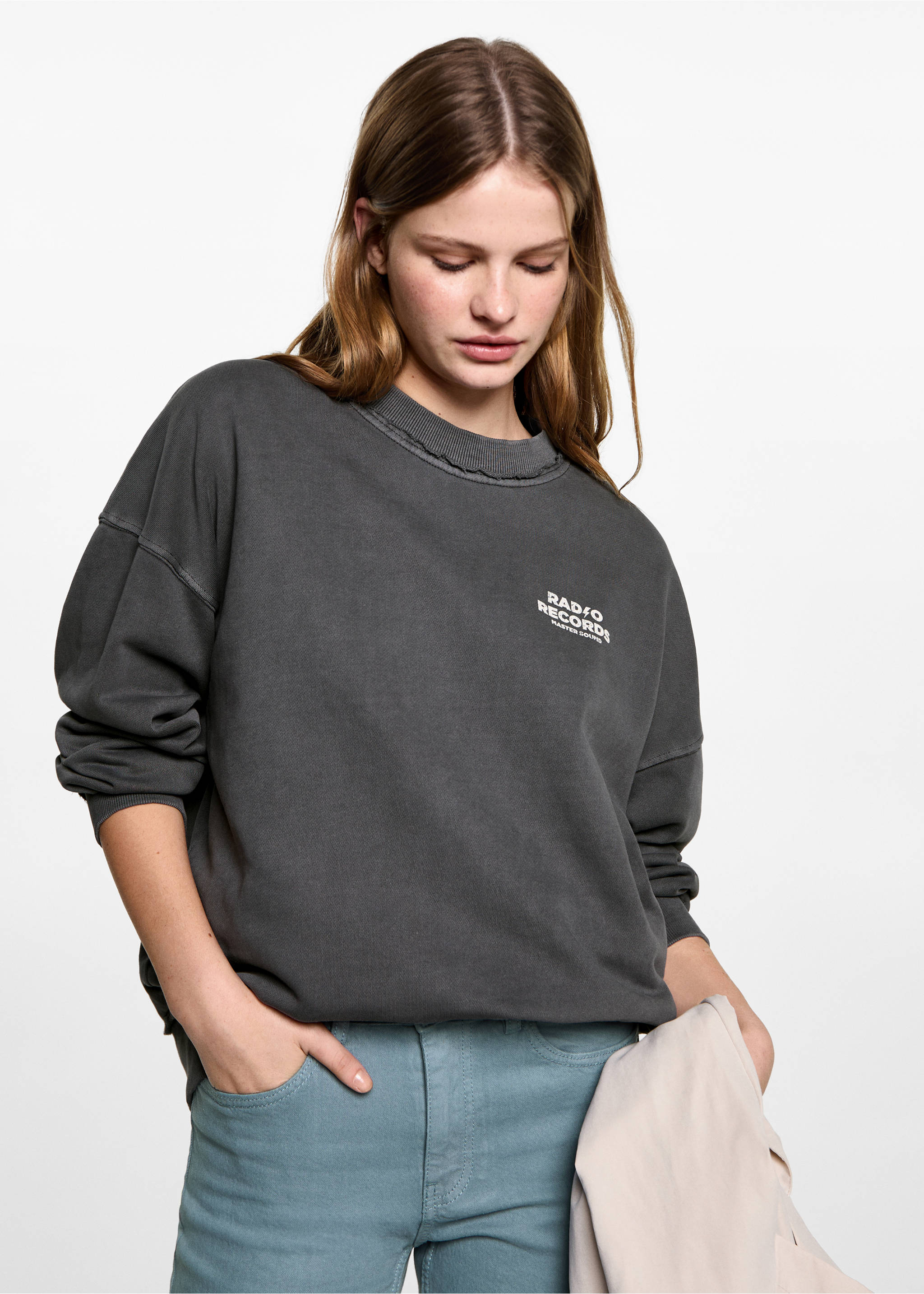 Distressed-effect sweatshirt - Medium plane, Charcoal. Ref: 87061515-00.
