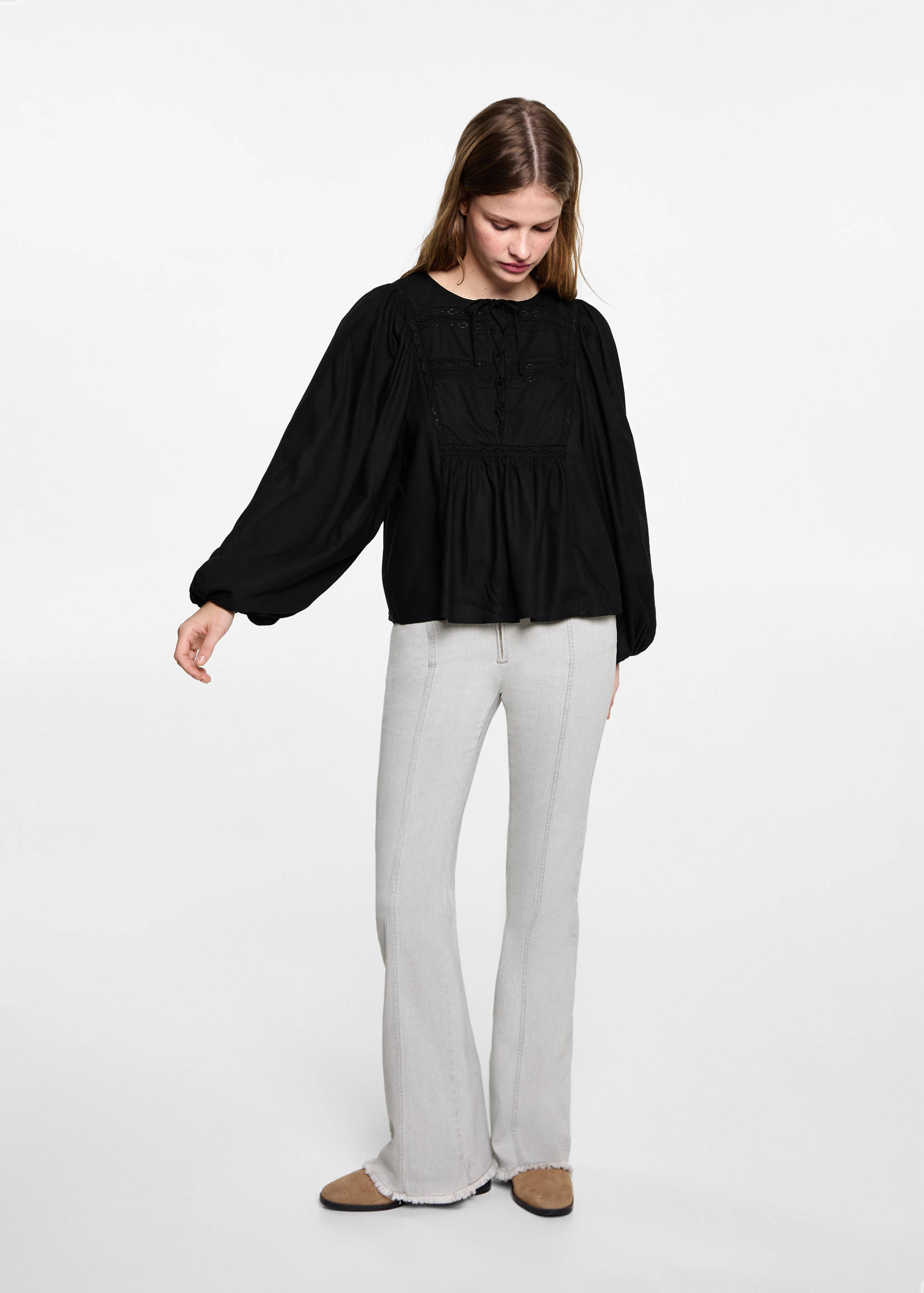 Blusa mangas abullonadas - Plano general