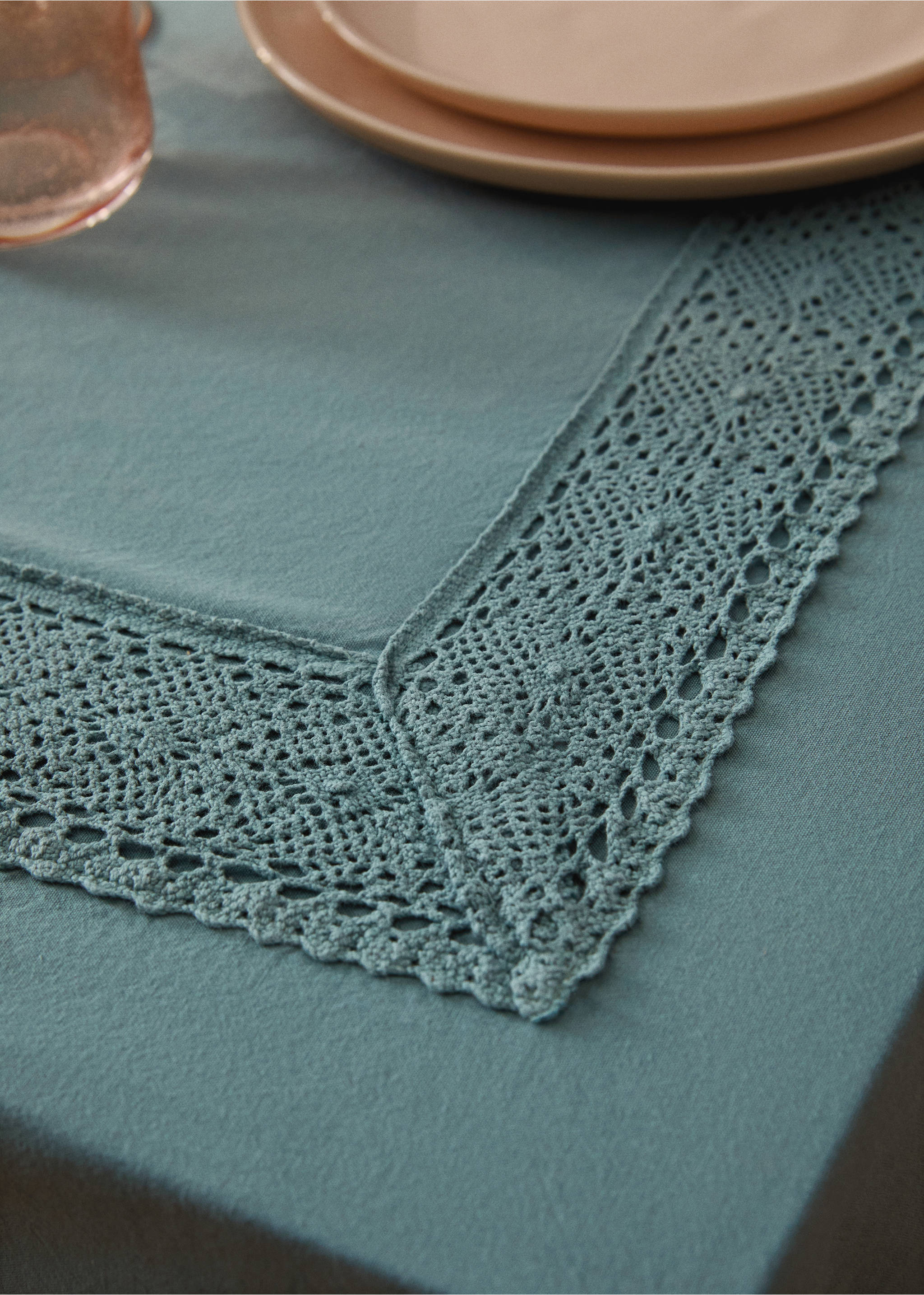 Cotton lace tablecloth for 6 to 8 diners - Details of the article 7, Mint Green. Ref: 87062546-00.