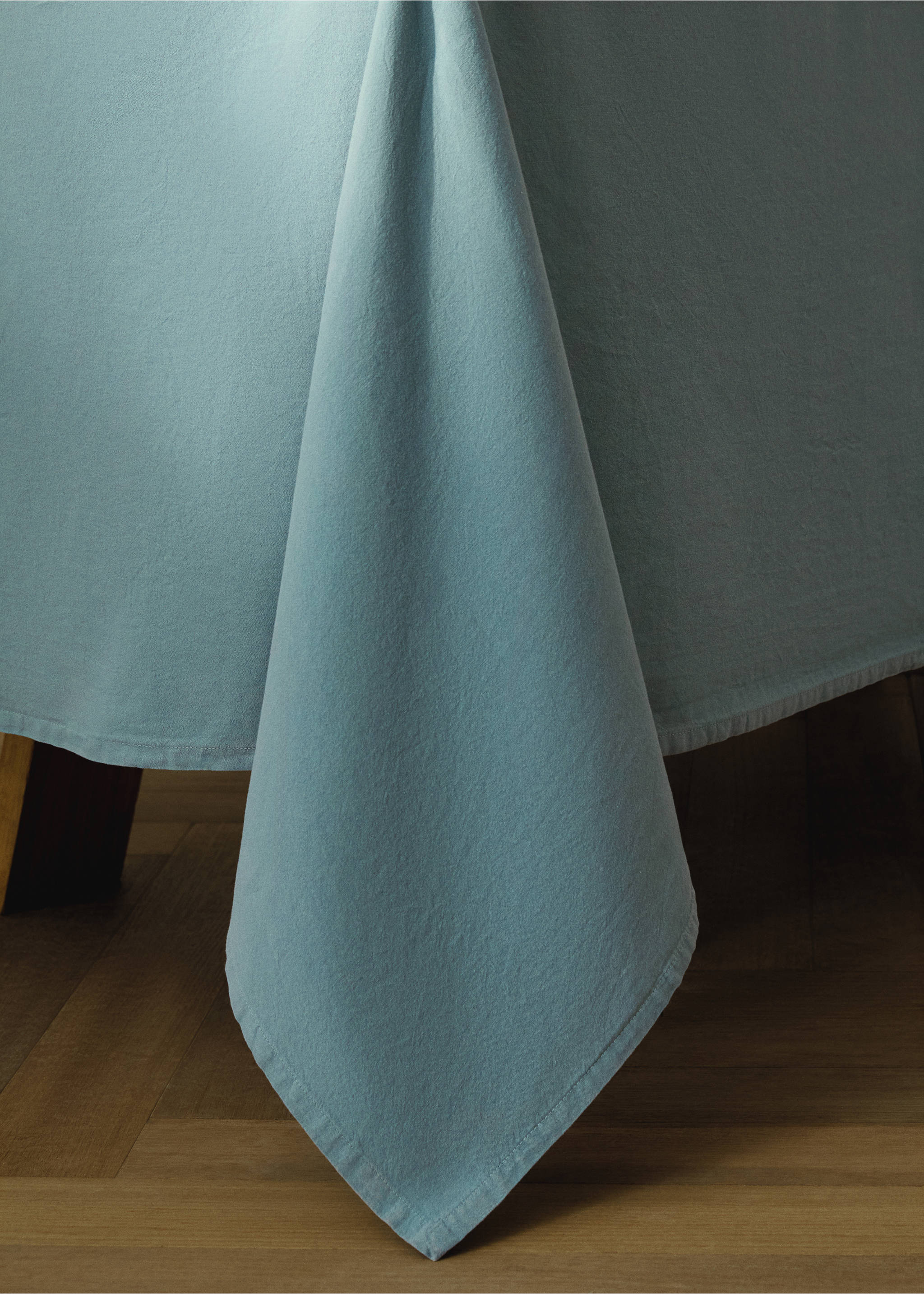 Cotton lace tablecloth for 6 to 8 diners - Details of the article 8, Mint Green. Ref: 87062546-00.