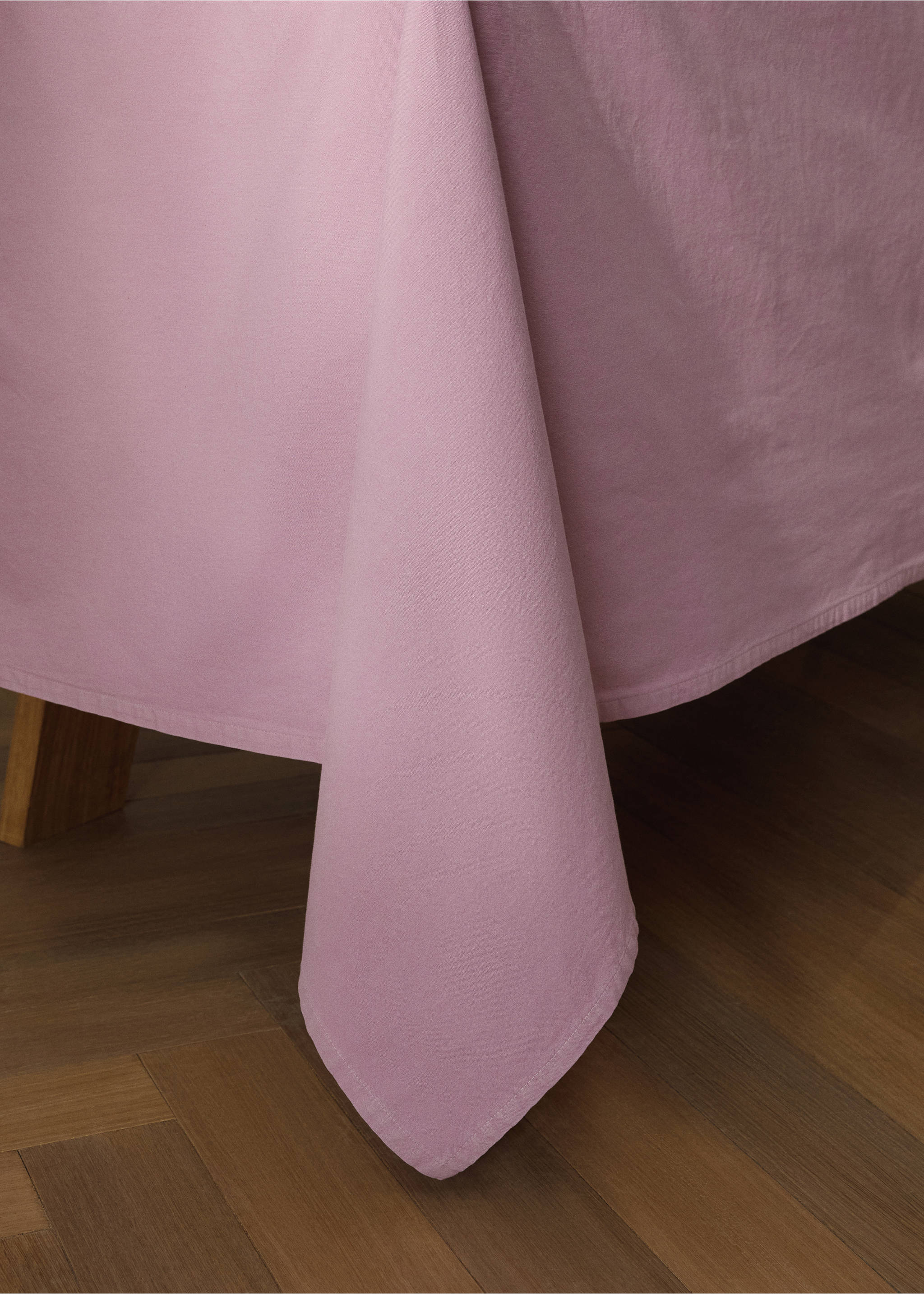 Cotton lace tablecloth for 6 to 8 diners - Details of the article 8, Lilac. Ref: 87062546-00.