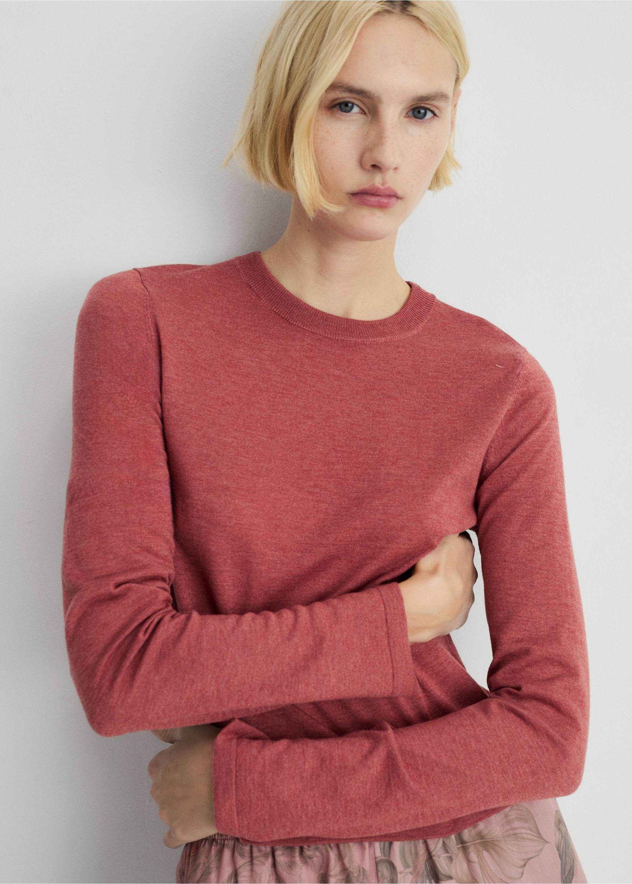 Round-neck knitted sweater - Medium plane, Medium Pink. Ref: 87062892-00.