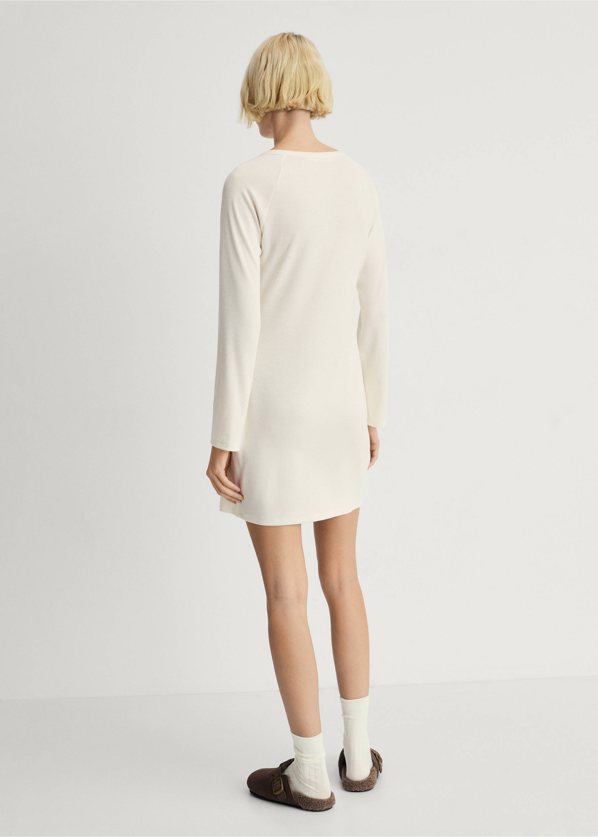 Rib-knit nightgown - Reverse of the article, Vanilla. Ref: 87062893-00.