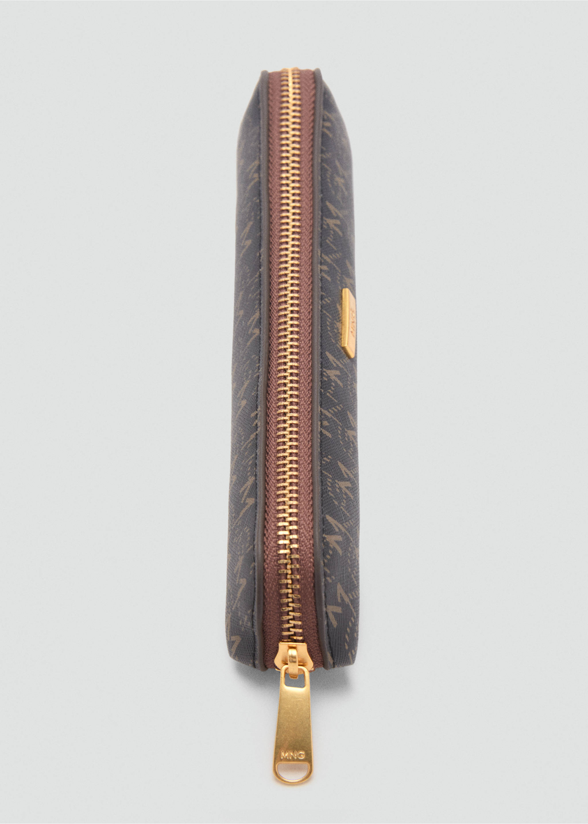 Zip case with printed logo - Details of the article 1, Brown. Ref: 87062895-00.