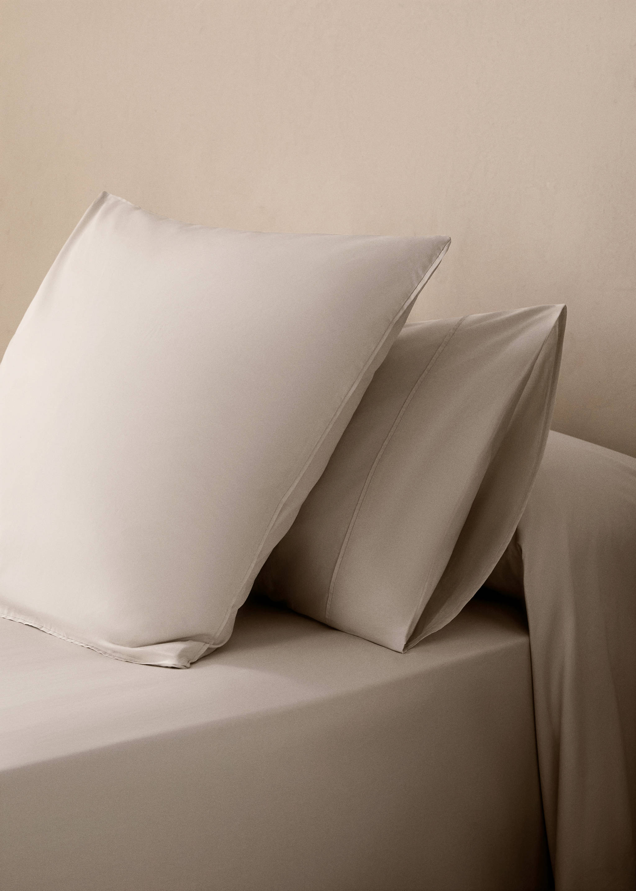 Deux taies d'oreiller percale de coton 300 fils 50x75 cm - Plan général