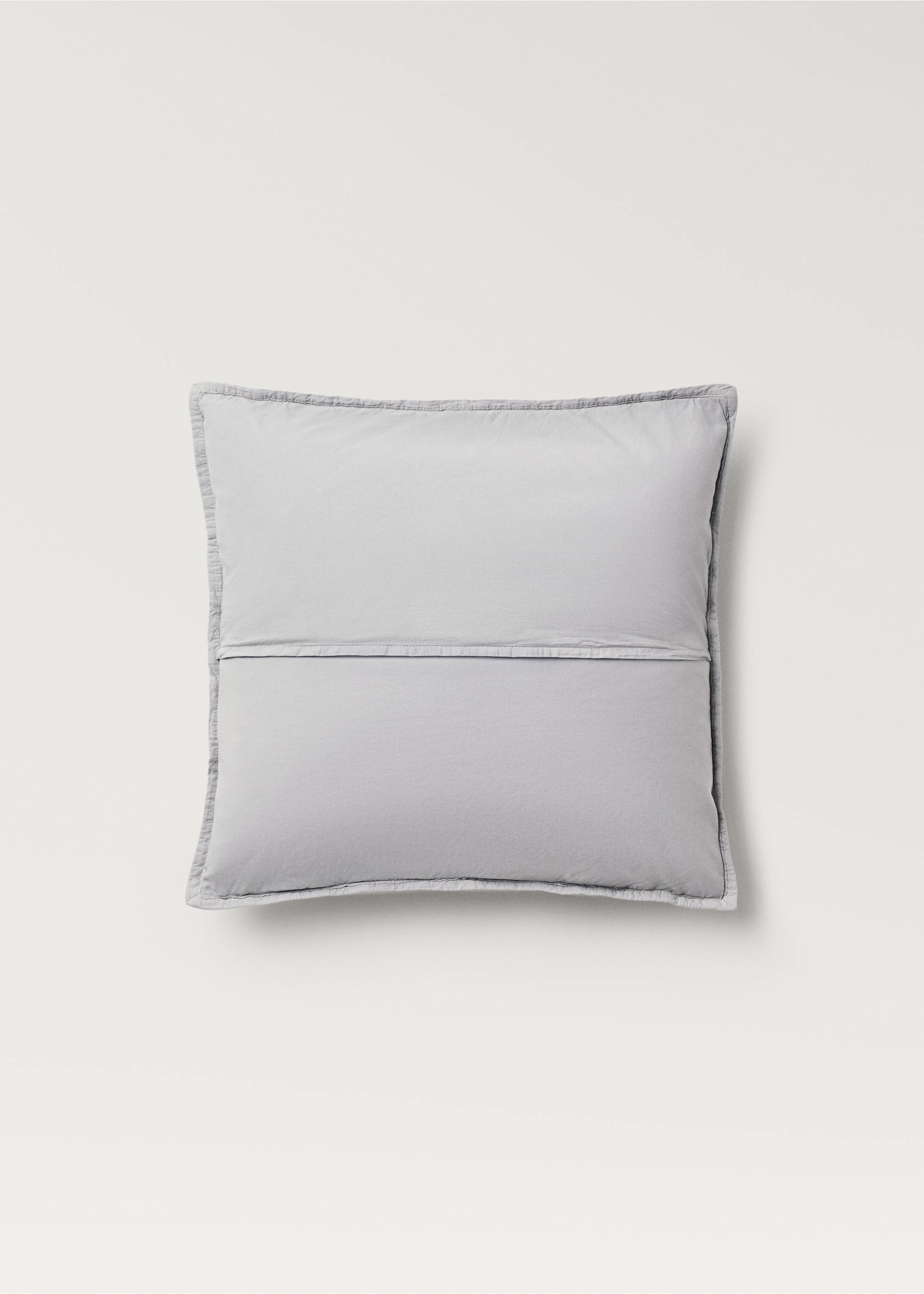 Cotton percale garment-dyed check cushion cover, 50x50 cm - Details of the article 1, Light/Pastel Grey. Ref: 87062918-00.