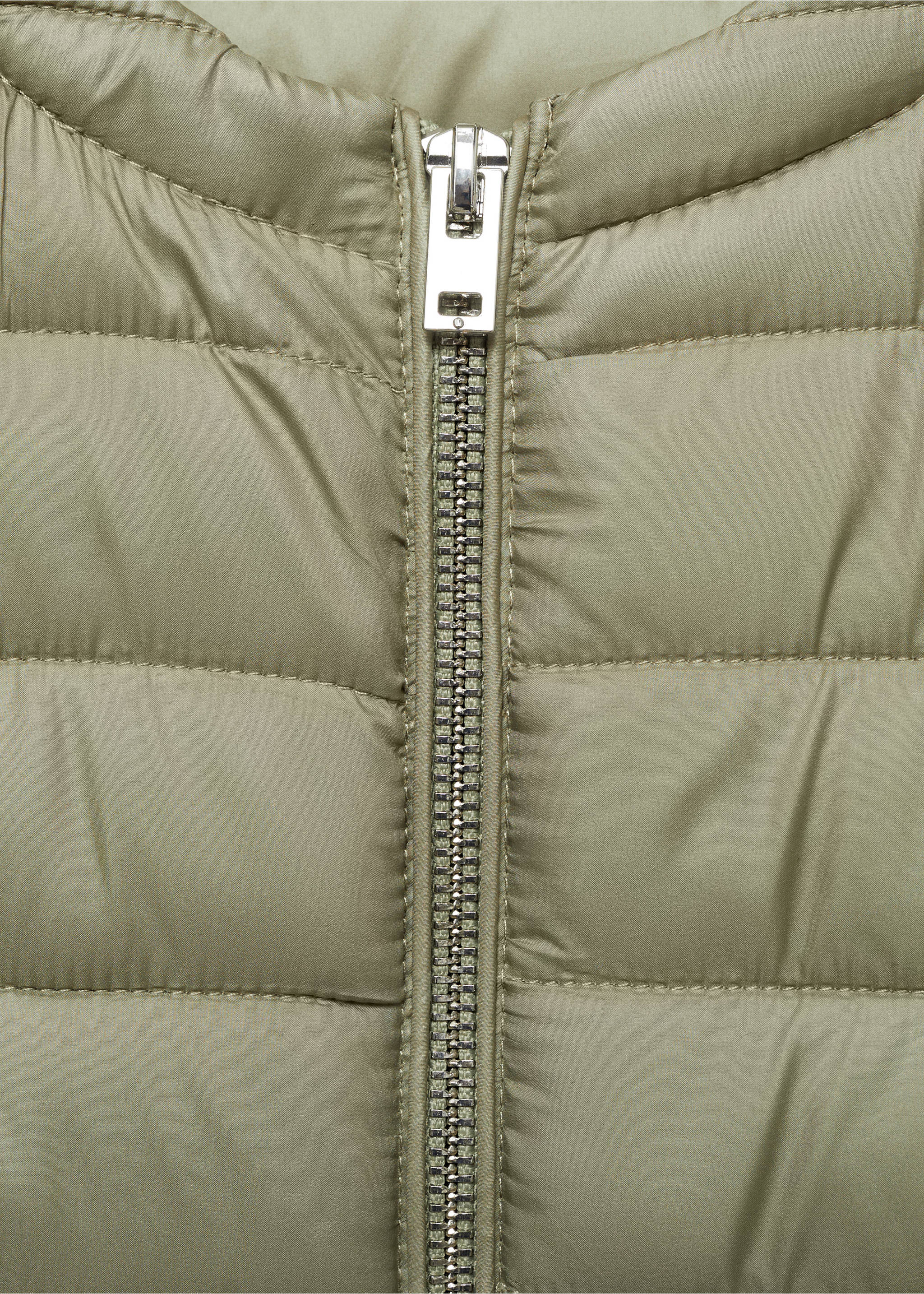 Vadderad väst - Detaljer om artikeln 8, Pastellgrön. Ref: 87063269-00.