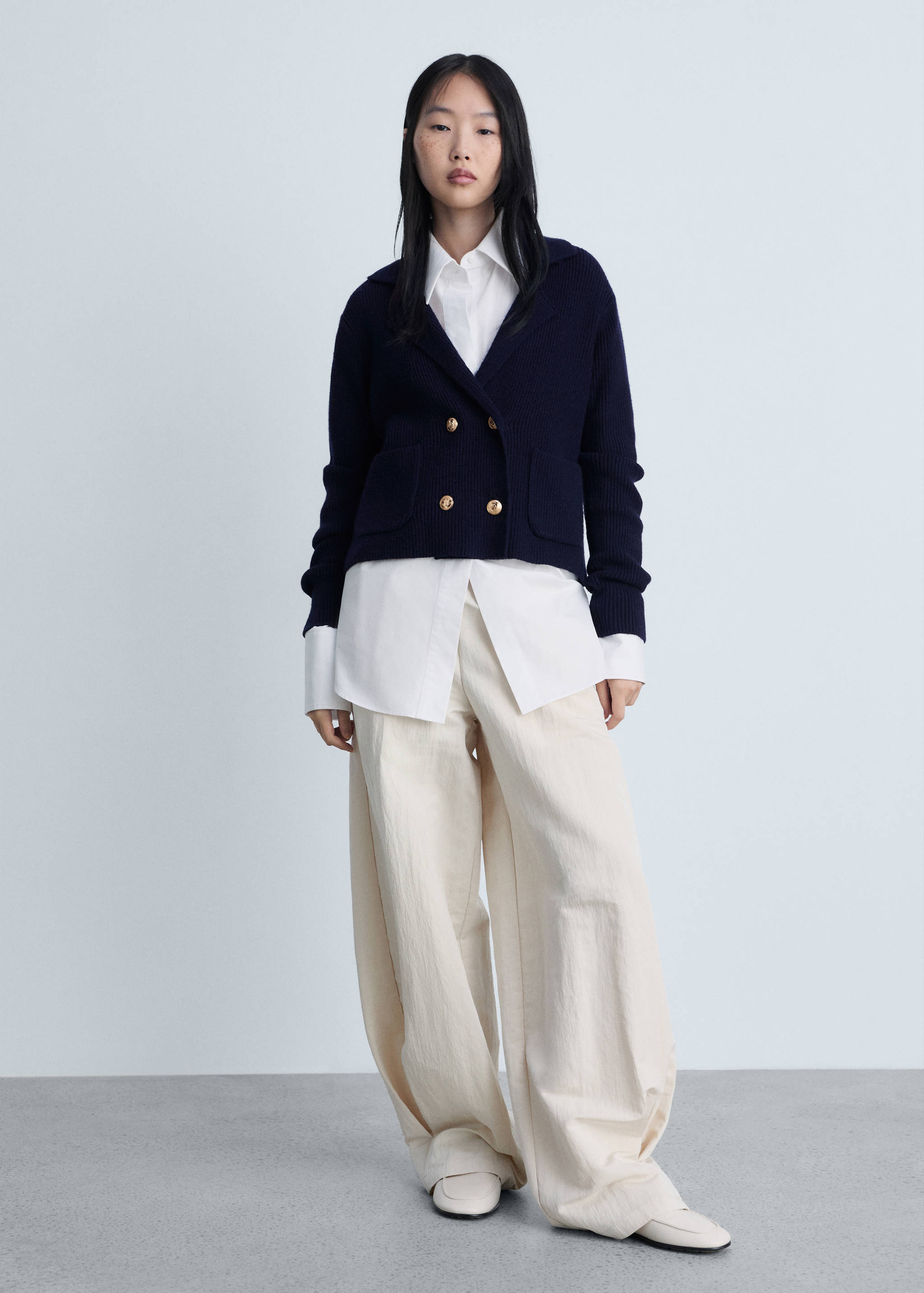 Double-breasted knitted jacket - General plane