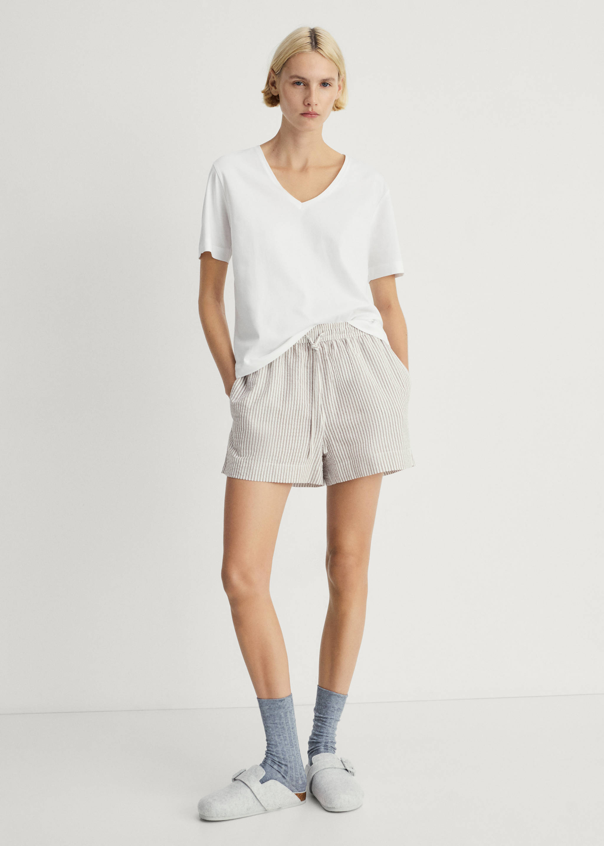Two-piece striped seersucker pyjama shorts - General plane