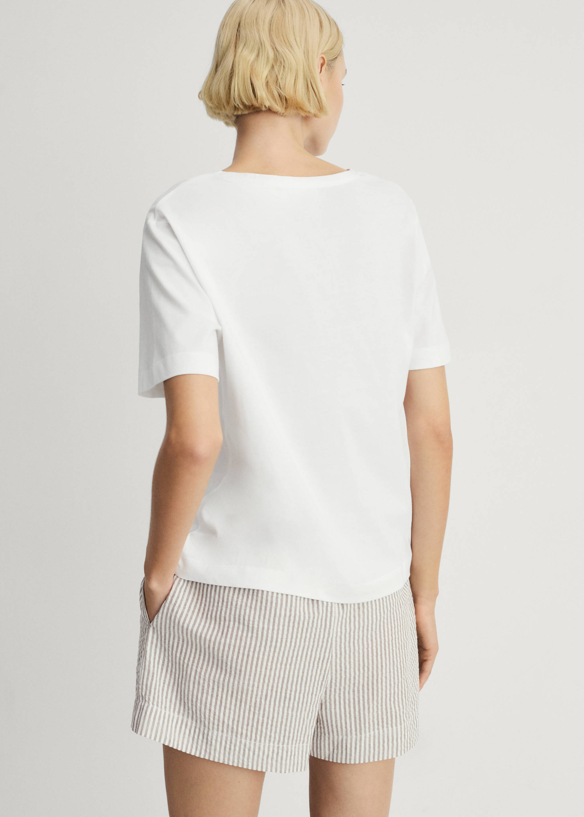 Two-piece striped seersucker pyjama shorts - Reverse of the article